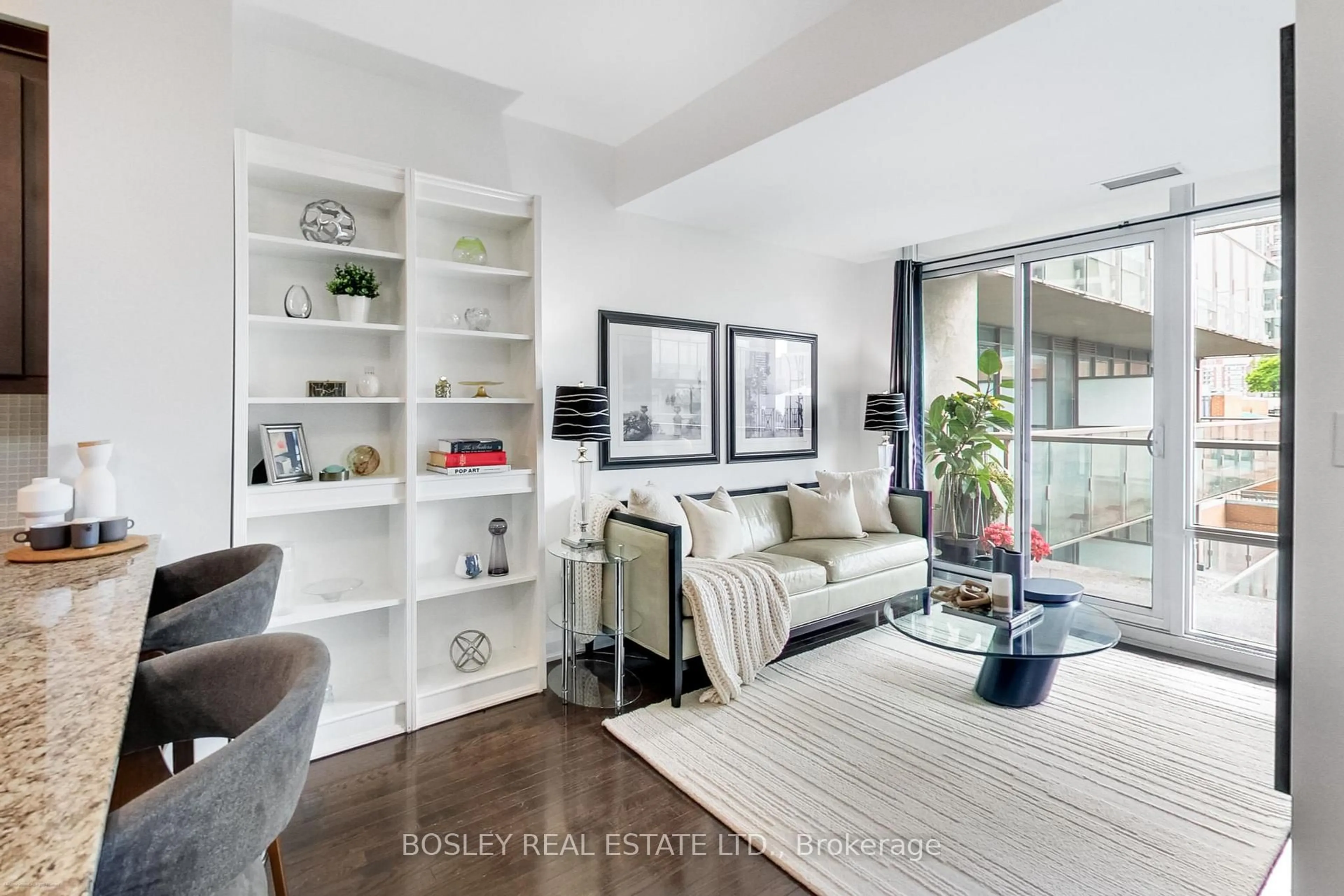 Living room with furniture, unknown for 1 Bedford Rd #817, Toronto Ontario M5R 2B5