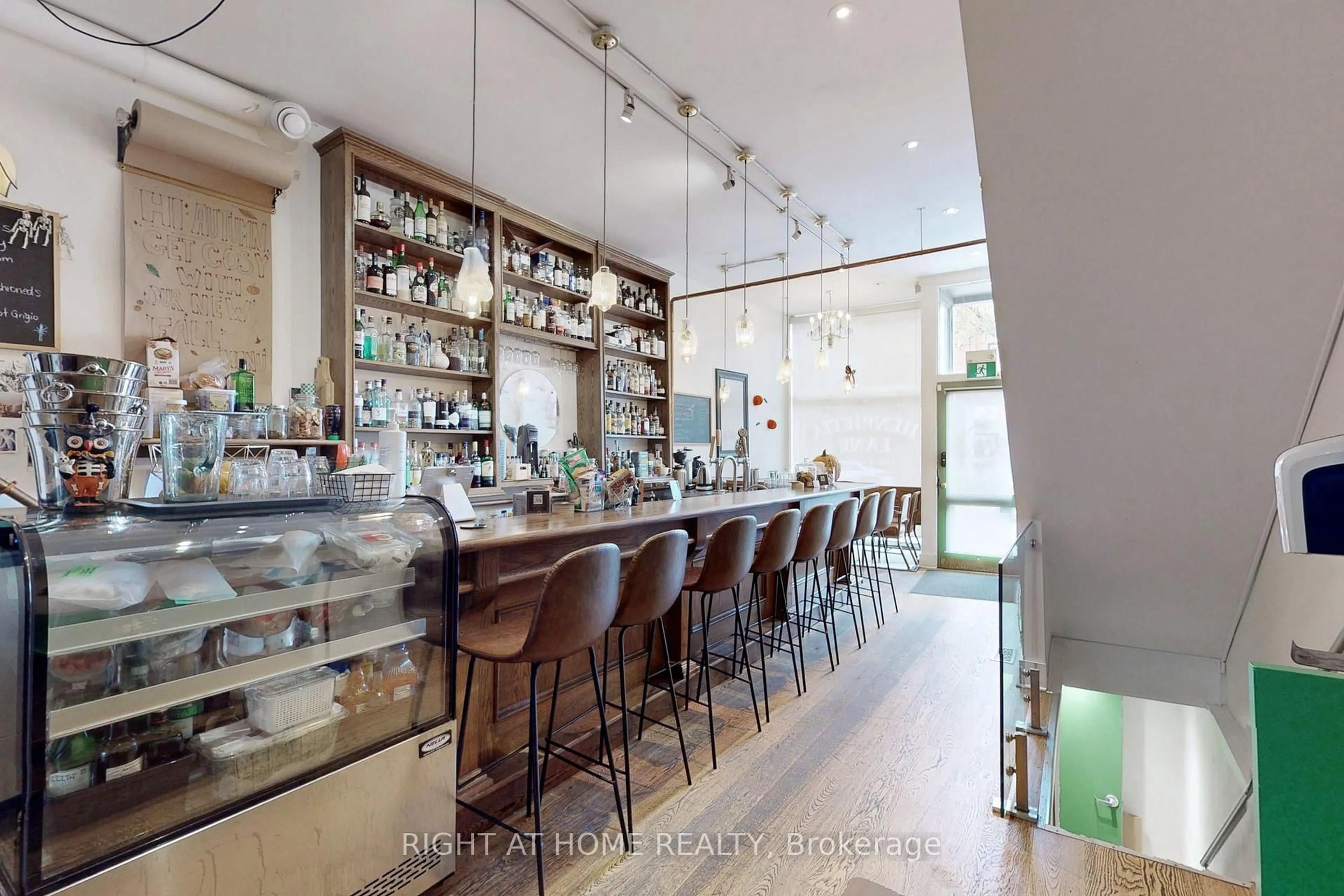 Contemporary kitchen, unknown for 394 King St, Toronto Ontario M5A 1K9