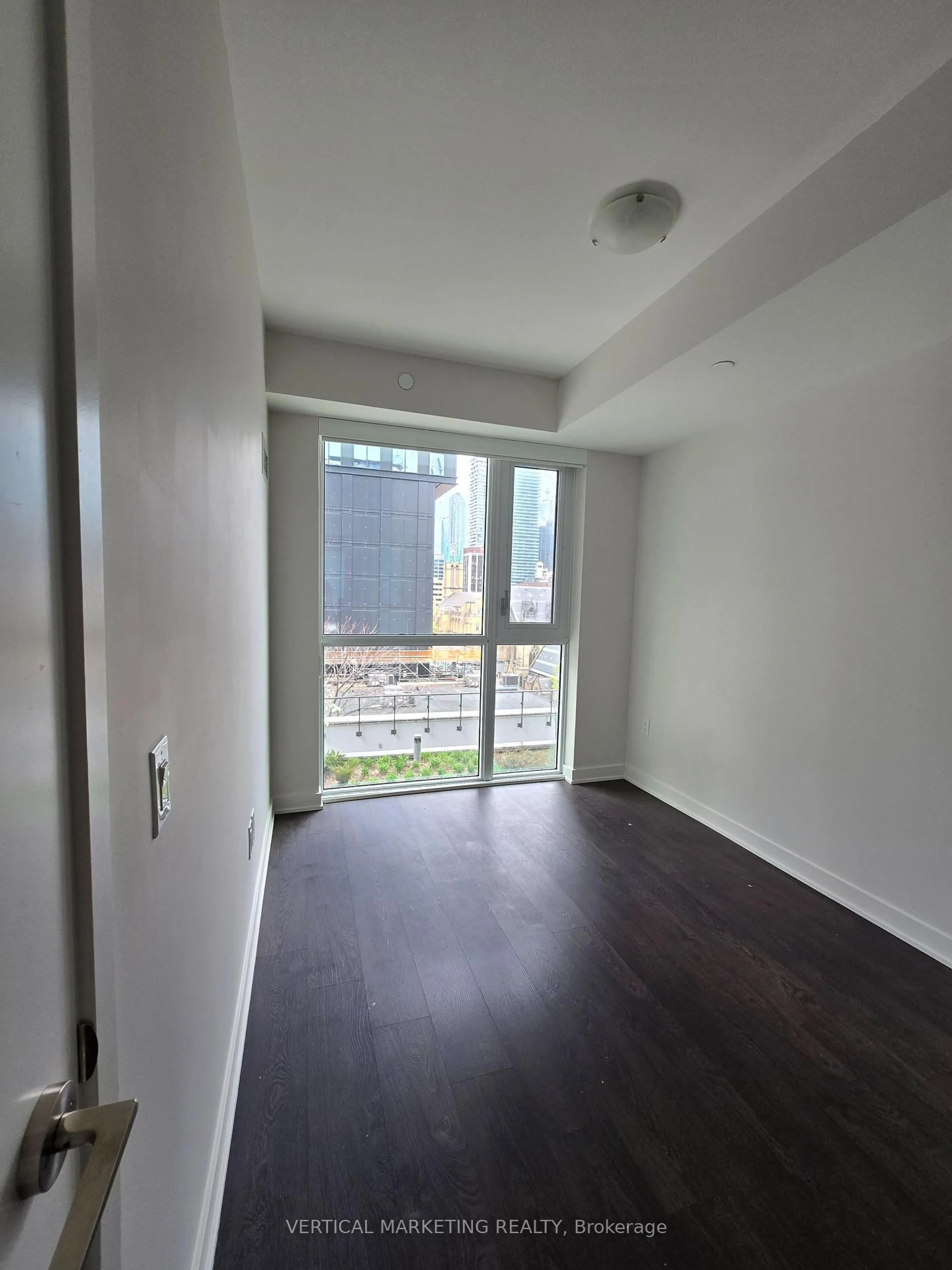 A pic of a room for 100 Dalhousie St #608, Toronto Ontario M5B 1E1