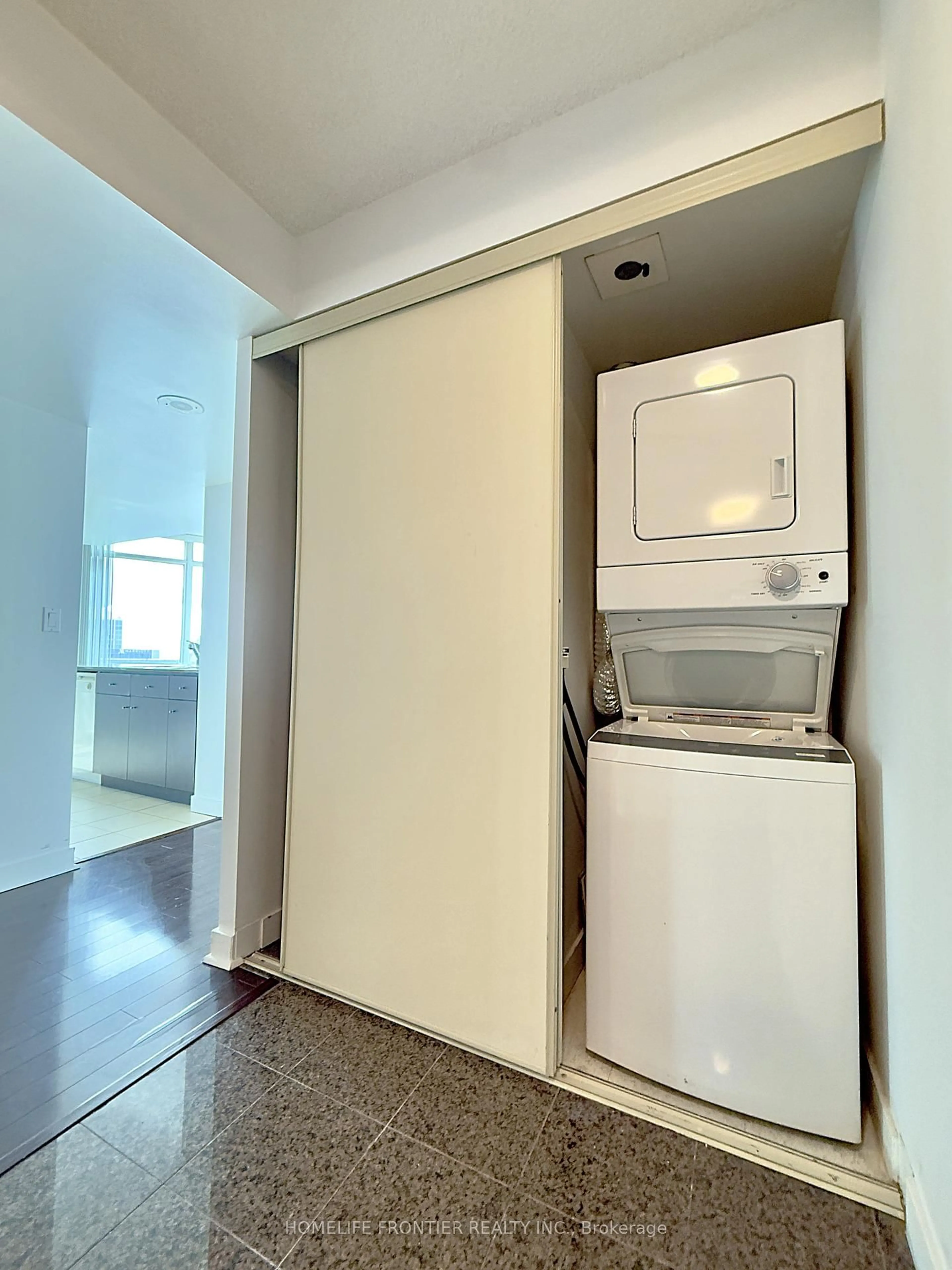 Laundry room for 381 Front St #1608, Toronto Ontario M5V 3R8