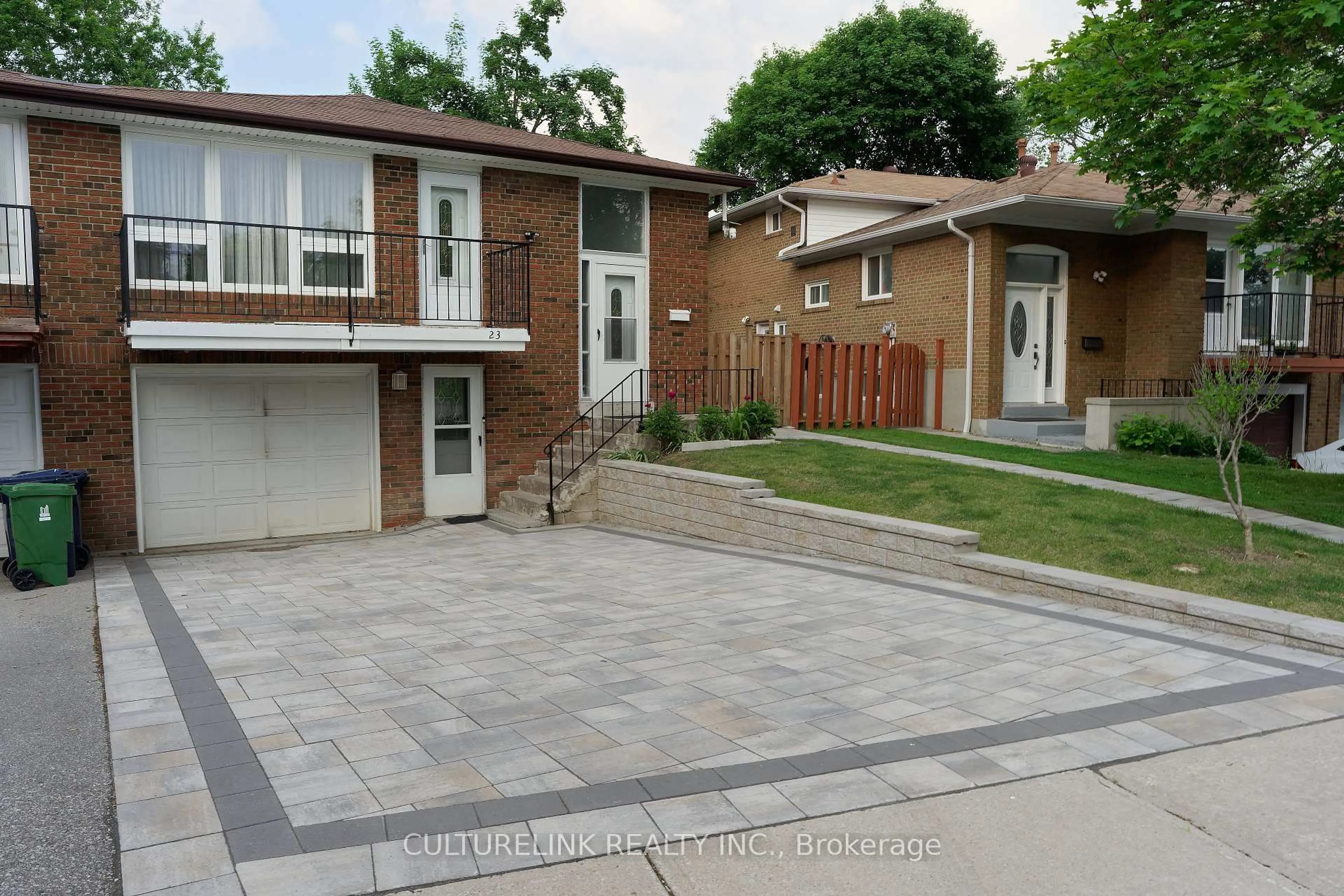 Home with brick exterior material, street for 23 Lowbank Crt, Toronto Ontario M2M 3A5