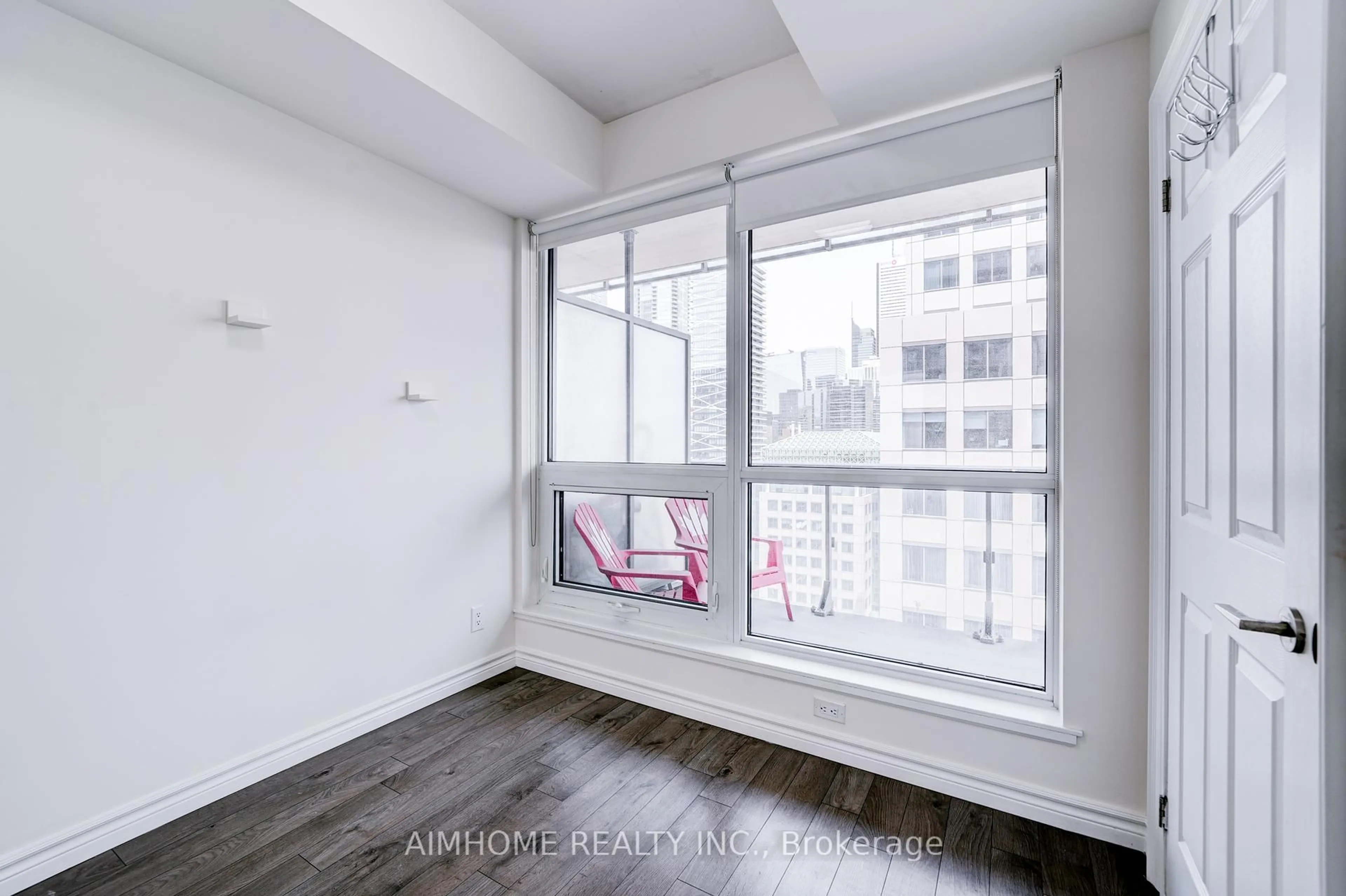 A pic of a room for 8 Mercer St #2205, Toronto Ontario M5V 0C4