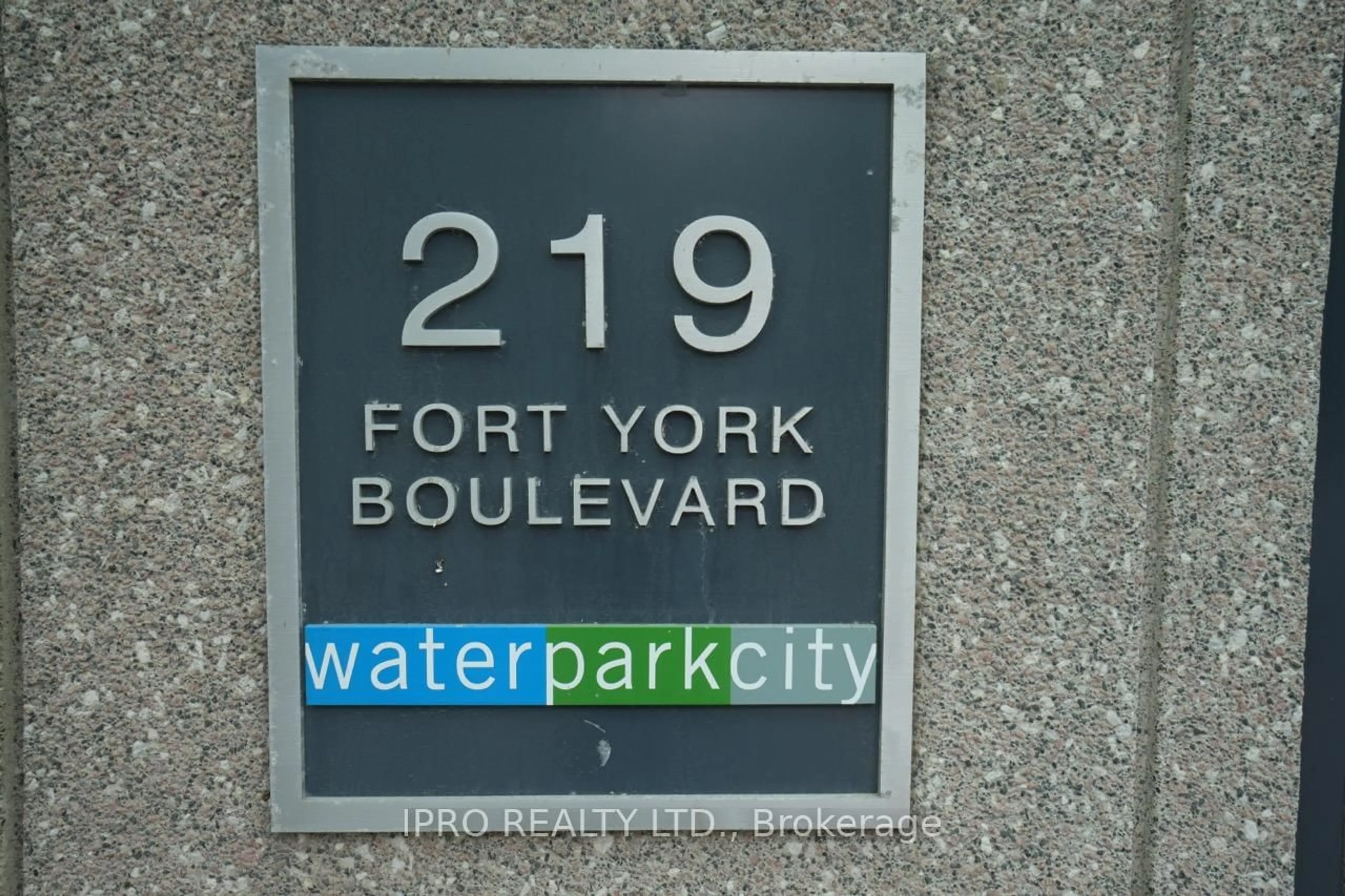 Unknown for 219 FORT YORK Blvd #811, Toronto Ontario M5V 1B1
