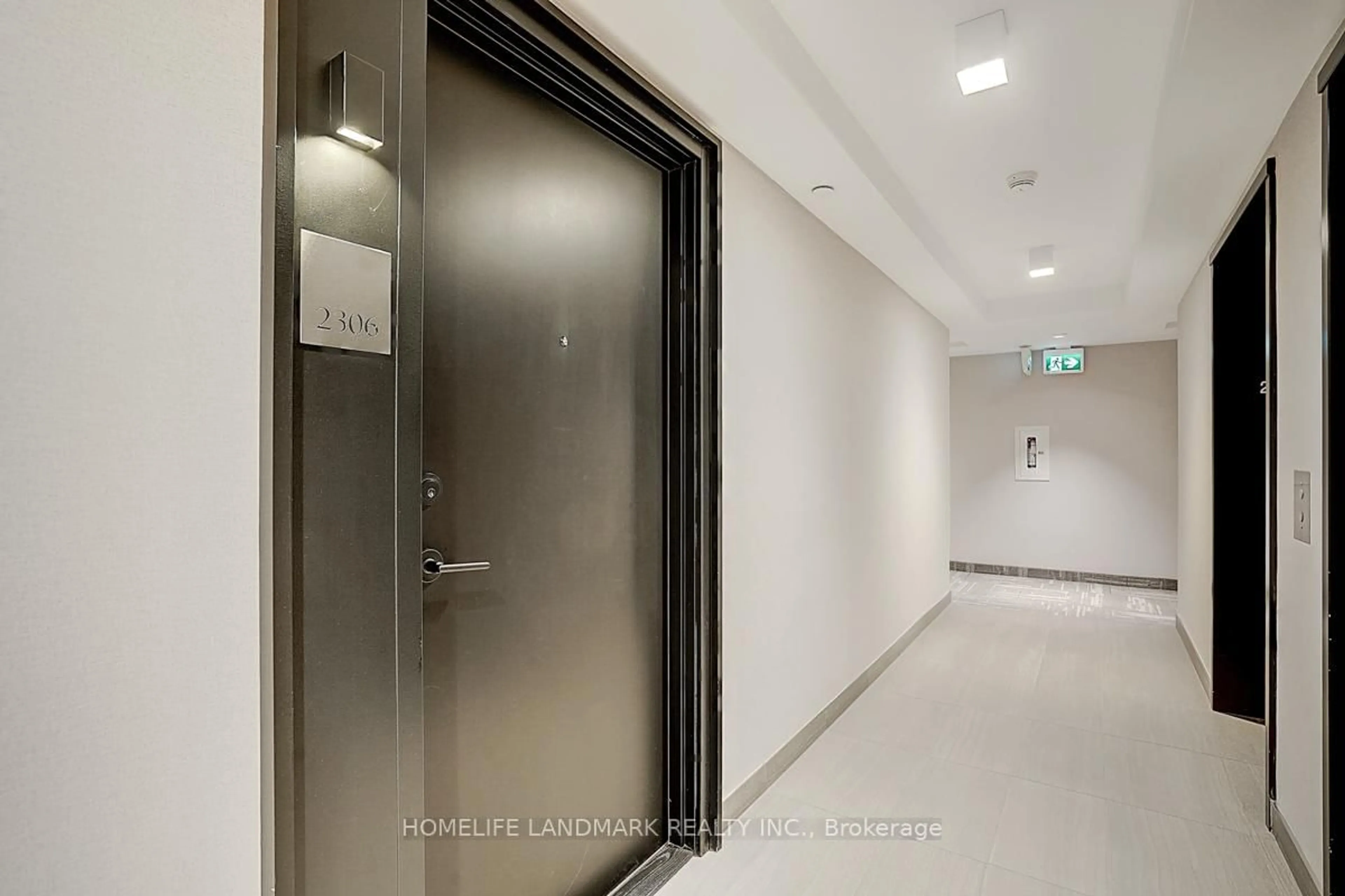 Indoor foyer for 125 Redpath Ave #2306, Toronto Ontario M4S 0B5