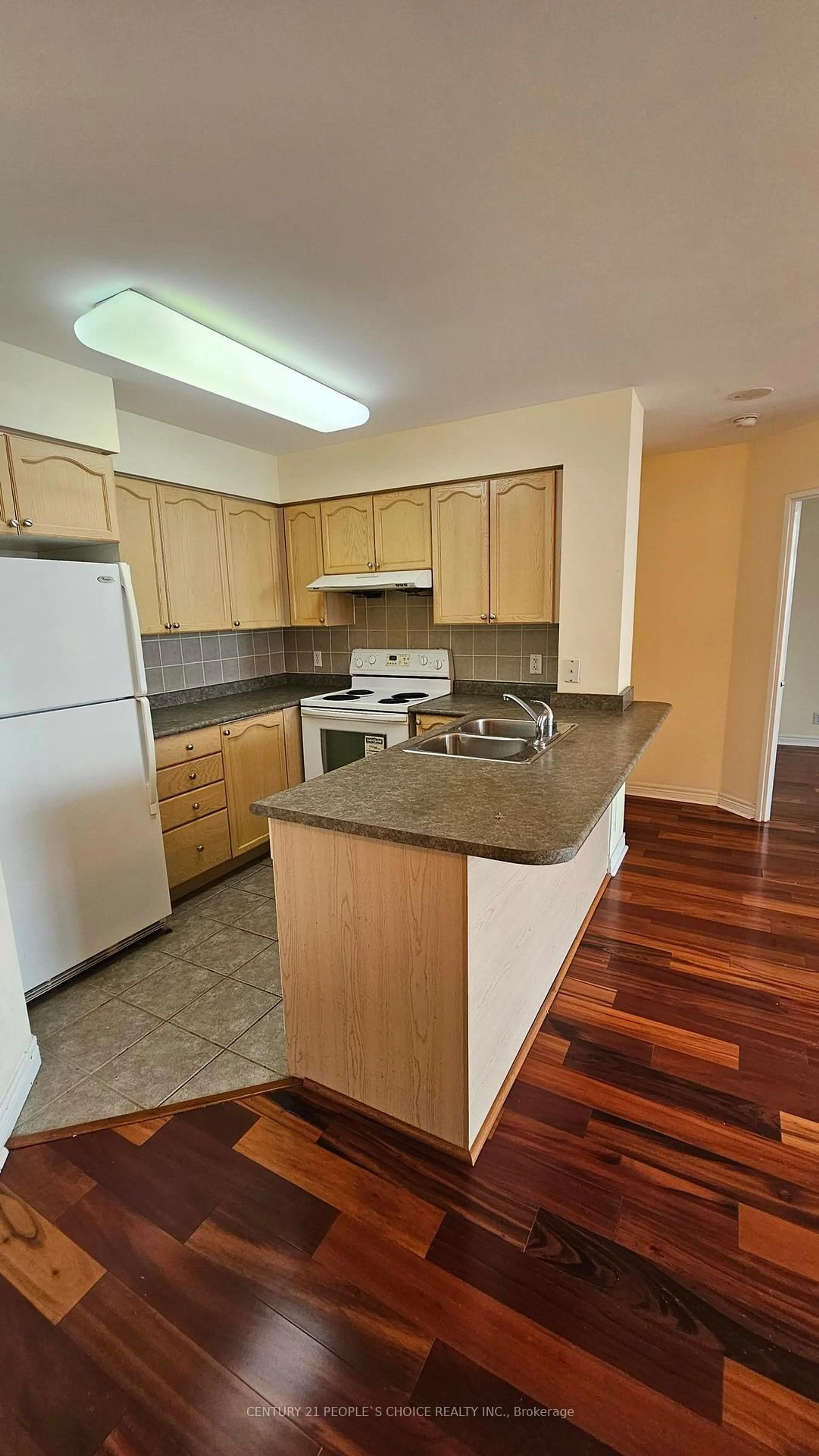 Standard kitchen, unknown for 23 Hollywood Ave #3701, Toronto Ontario M4L 2K4