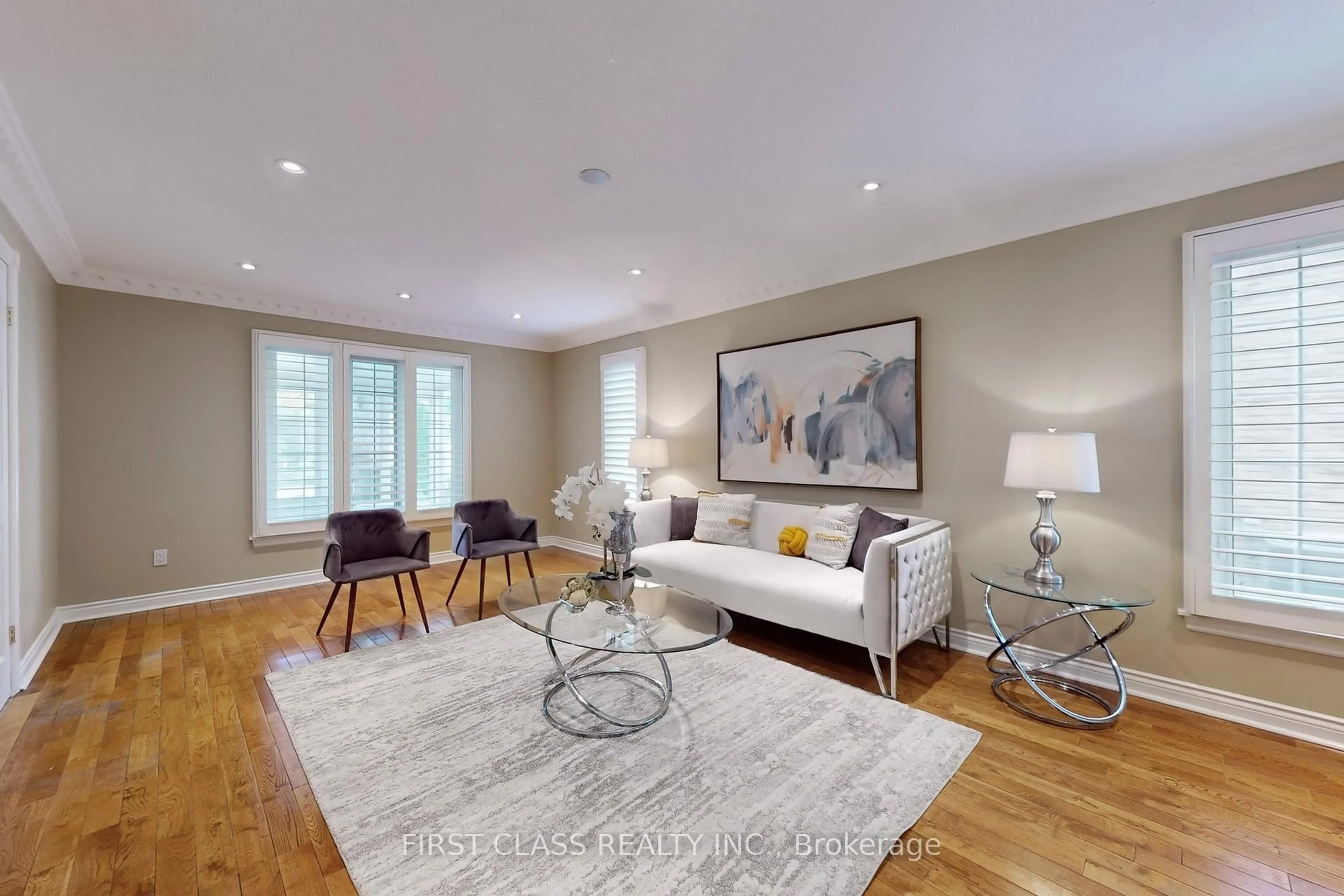 Living room with furniture, unknown for 88 Millersgrove Dr, Toronto Ontario M2R 3R9