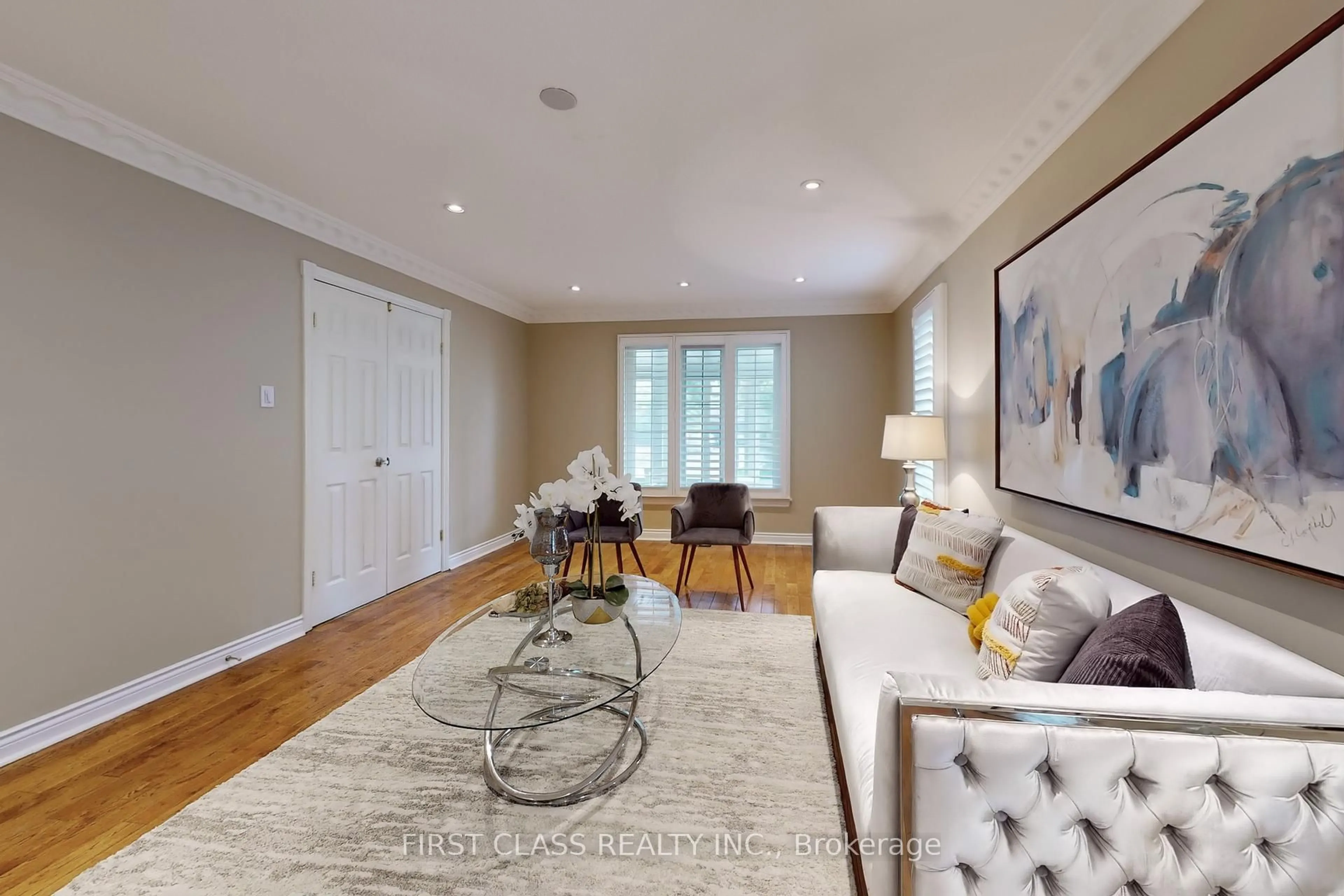 Living room with furniture, unknown for 88 Millersgrove Dr, Toronto Ontario M2R 3R9