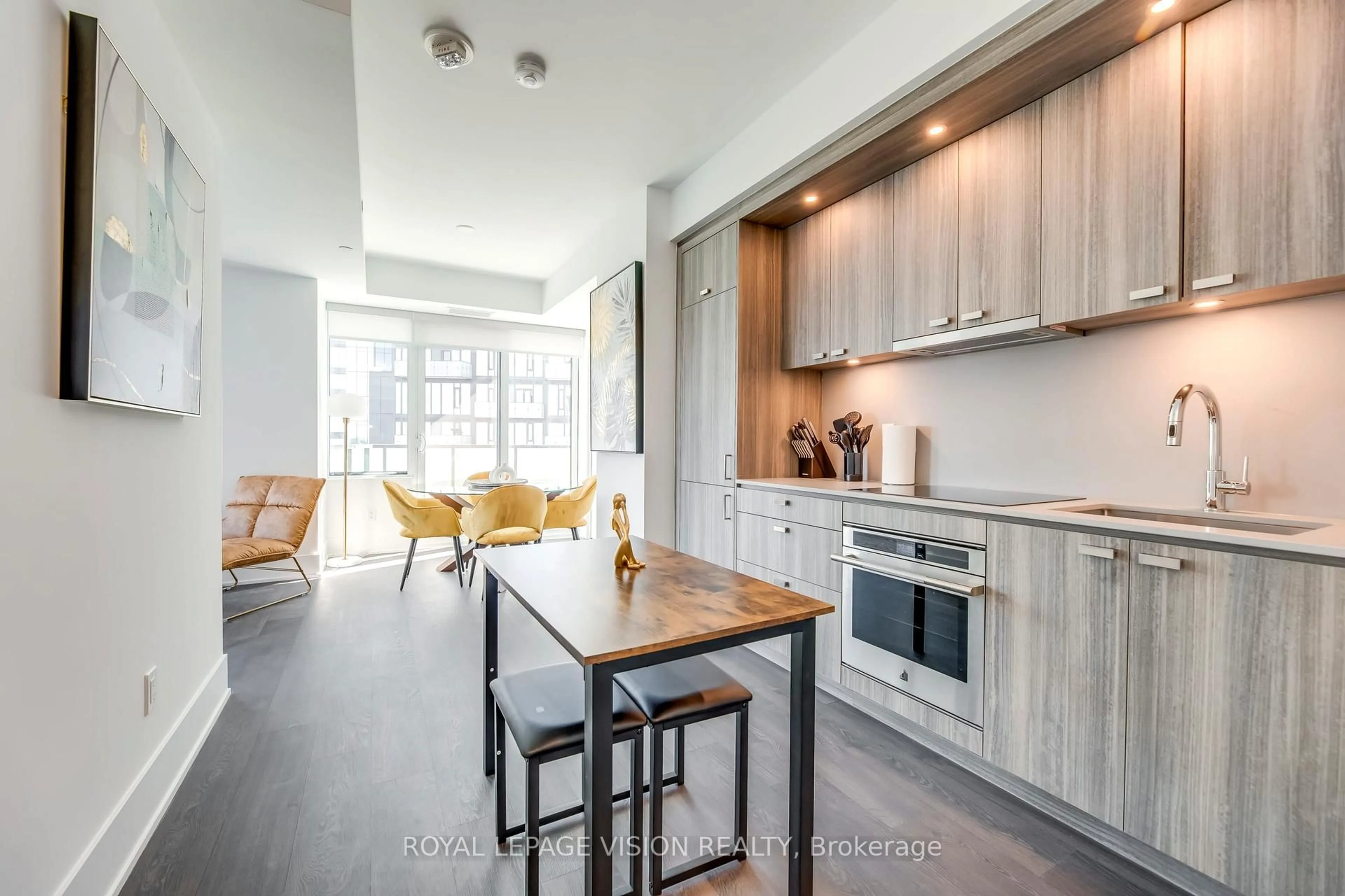 Open concept kitchen, unknown for 470 Front St #1506, Toronto Ontario M5V 0V6