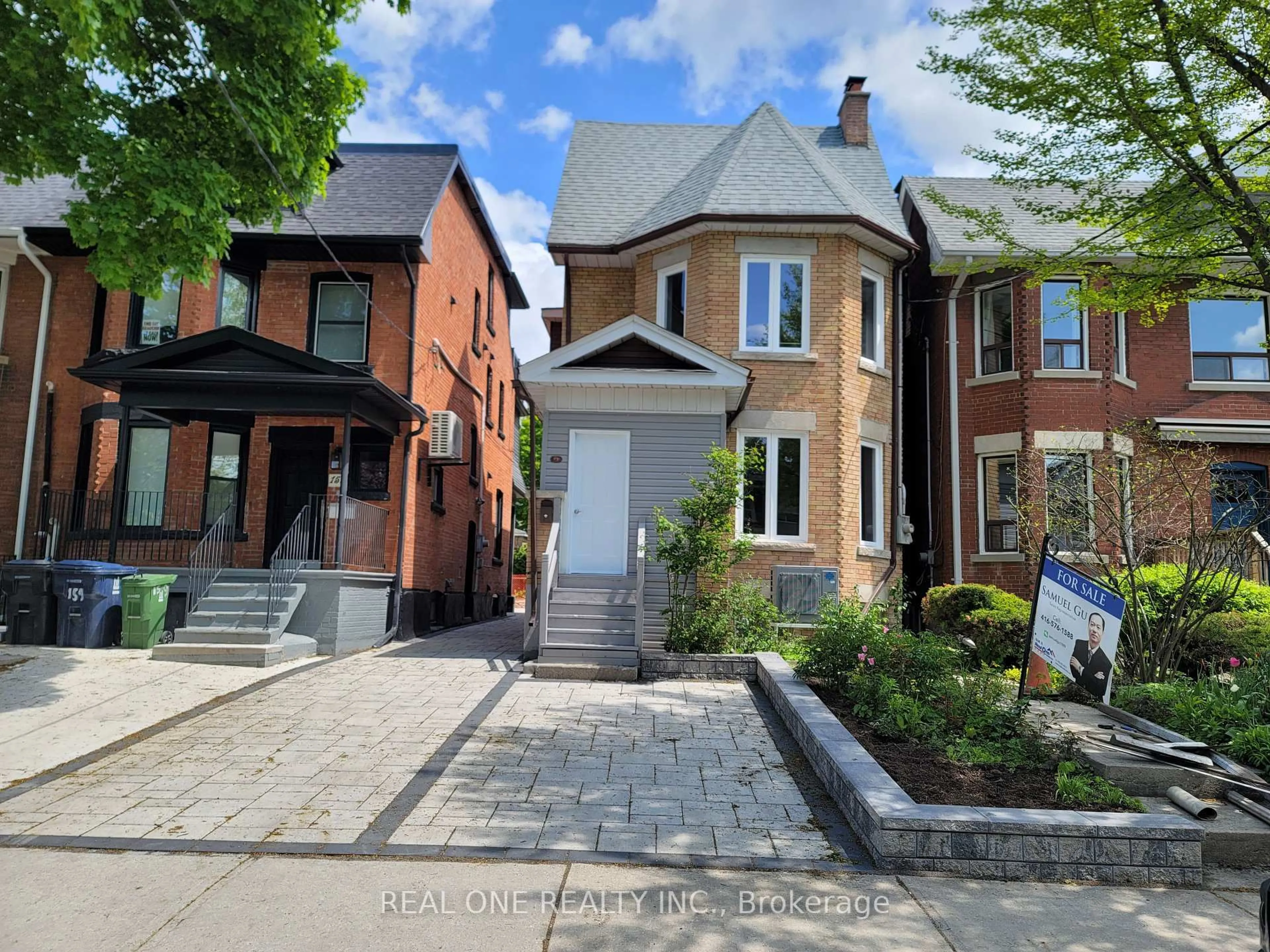 Home with brick exterior material, street for 157 Glenholme Ave, Toronto Ontario M6E 3C5