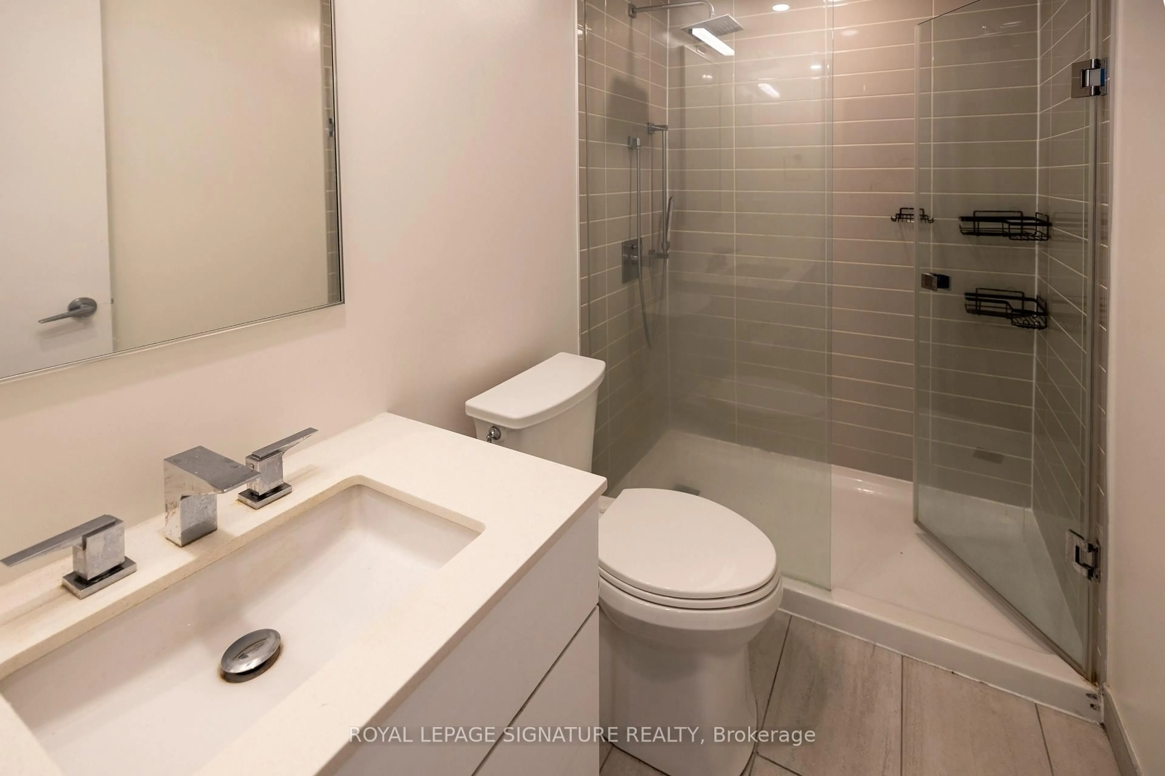 Standard bathroom, ceramic/tile floor for 25 Richmond St #1417, Toronto Ontario M5C 0A6
