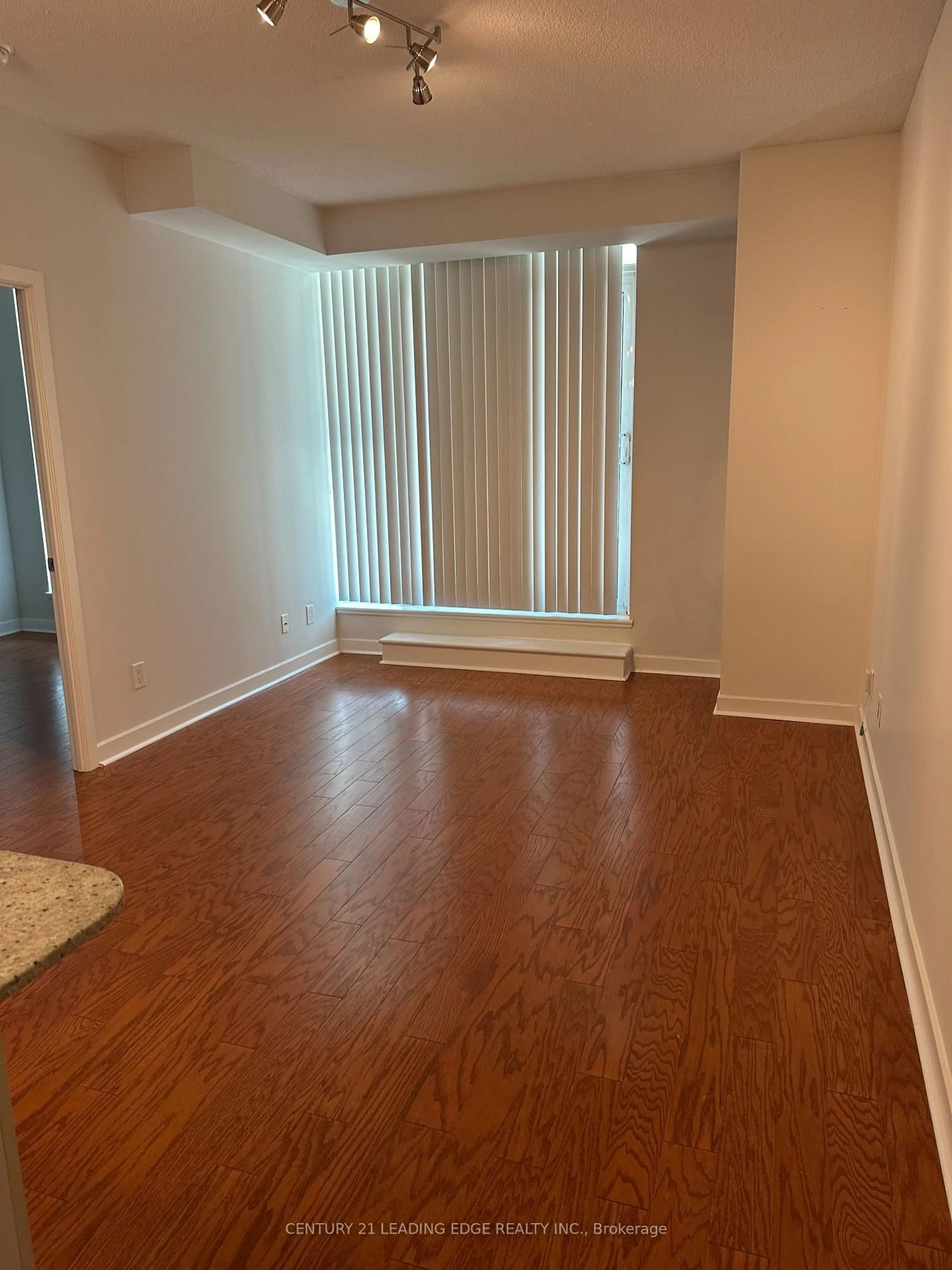 A pic of a room for 18 Harbour St #305, Toronto Ontario M5J 2Z6