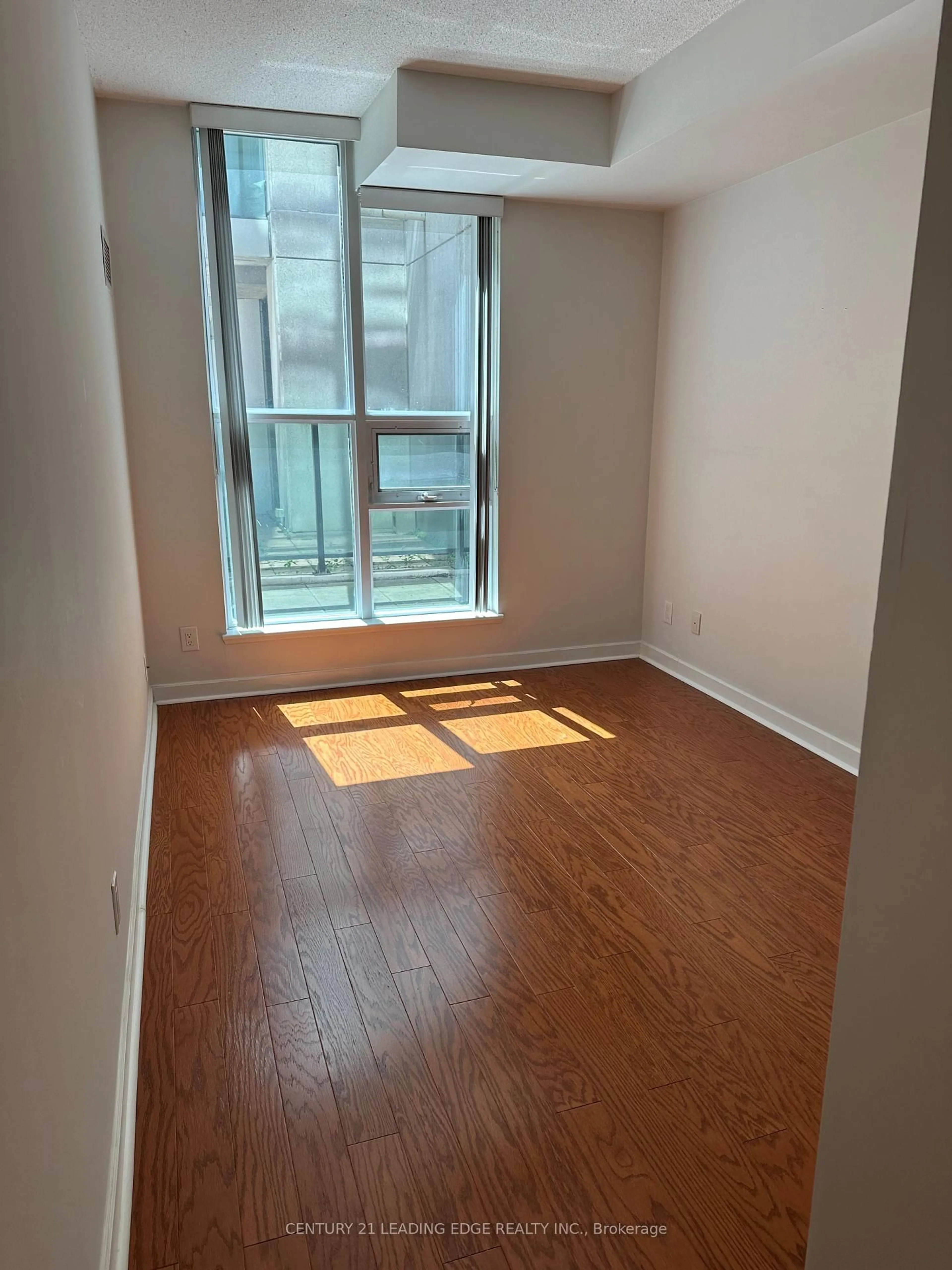 A pic of a room for 18 Harbour St #305, Toronto Ontario M5J 2Z6