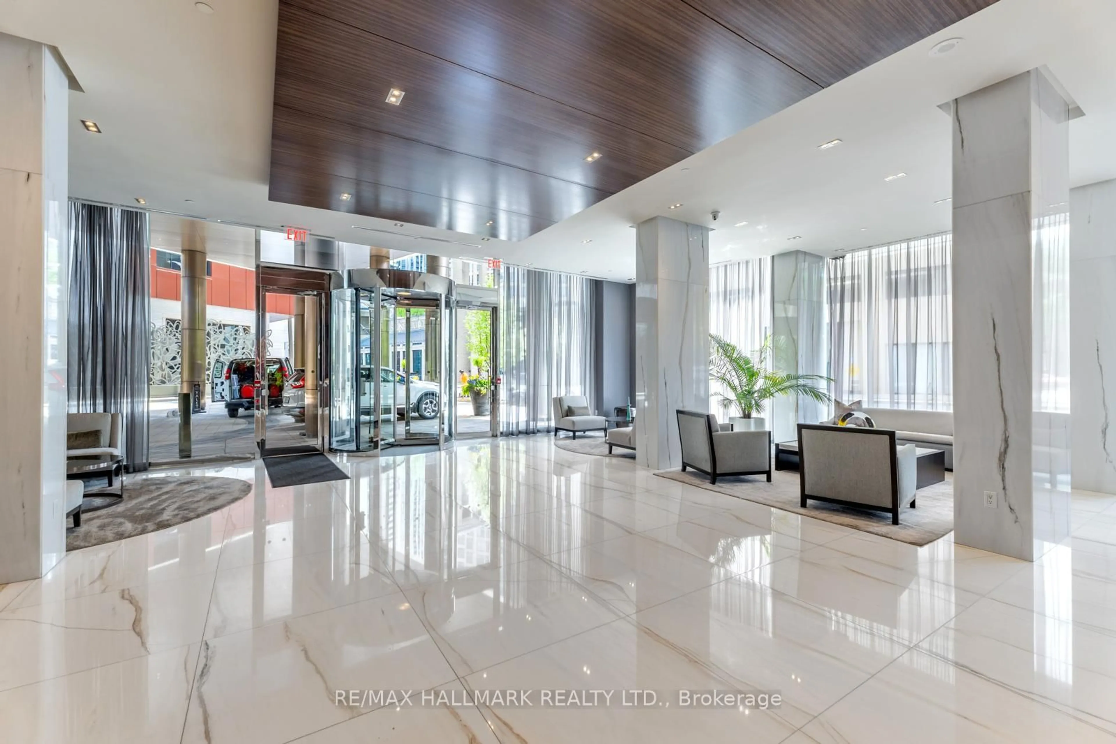 Lobby for 88 Davenport Rd #306, Toronto Ontario M5R 0A5