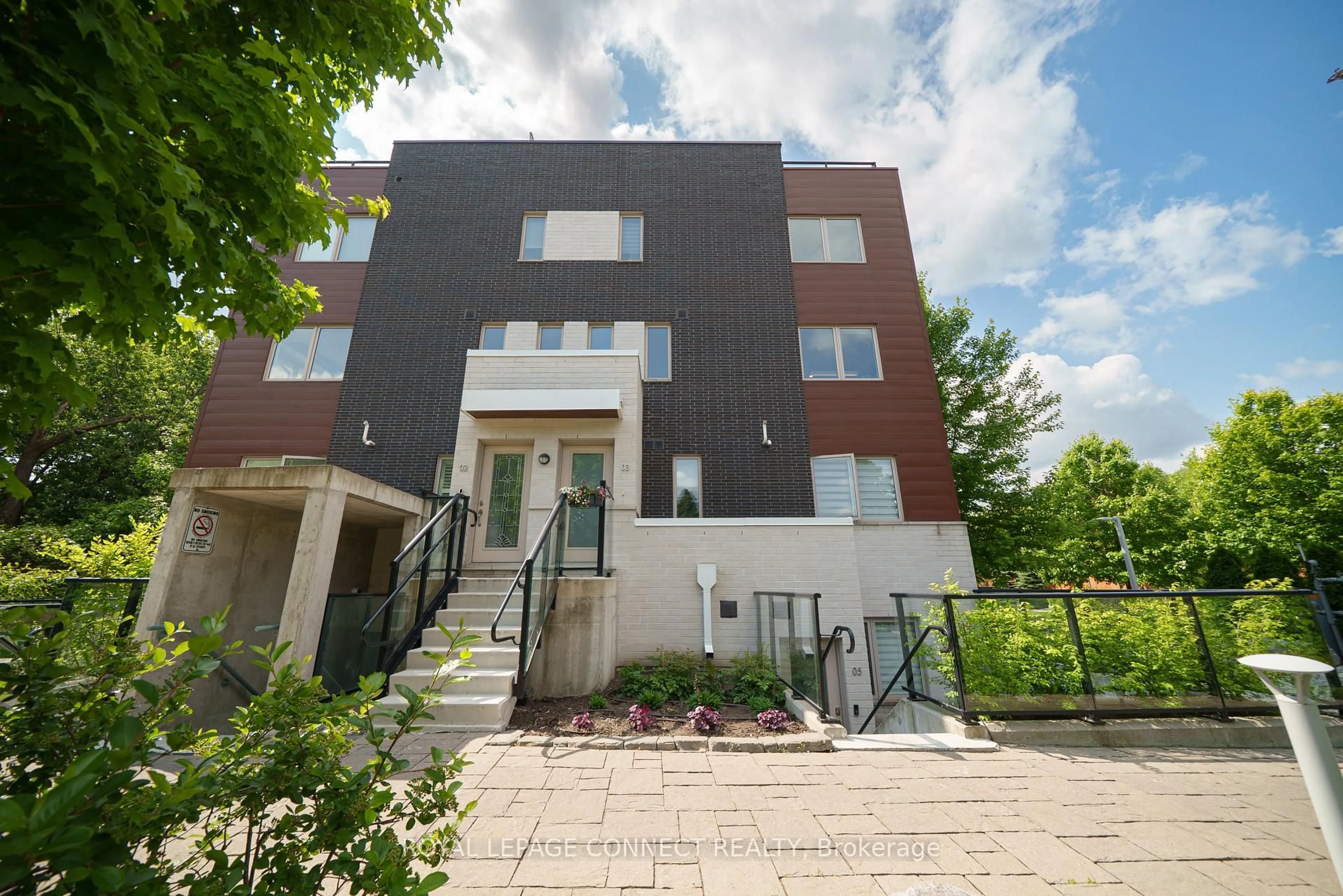 Home with brick exterior material, street for 780 Sheppard Ave #TH03, Toronto Ontario M2K 0E8