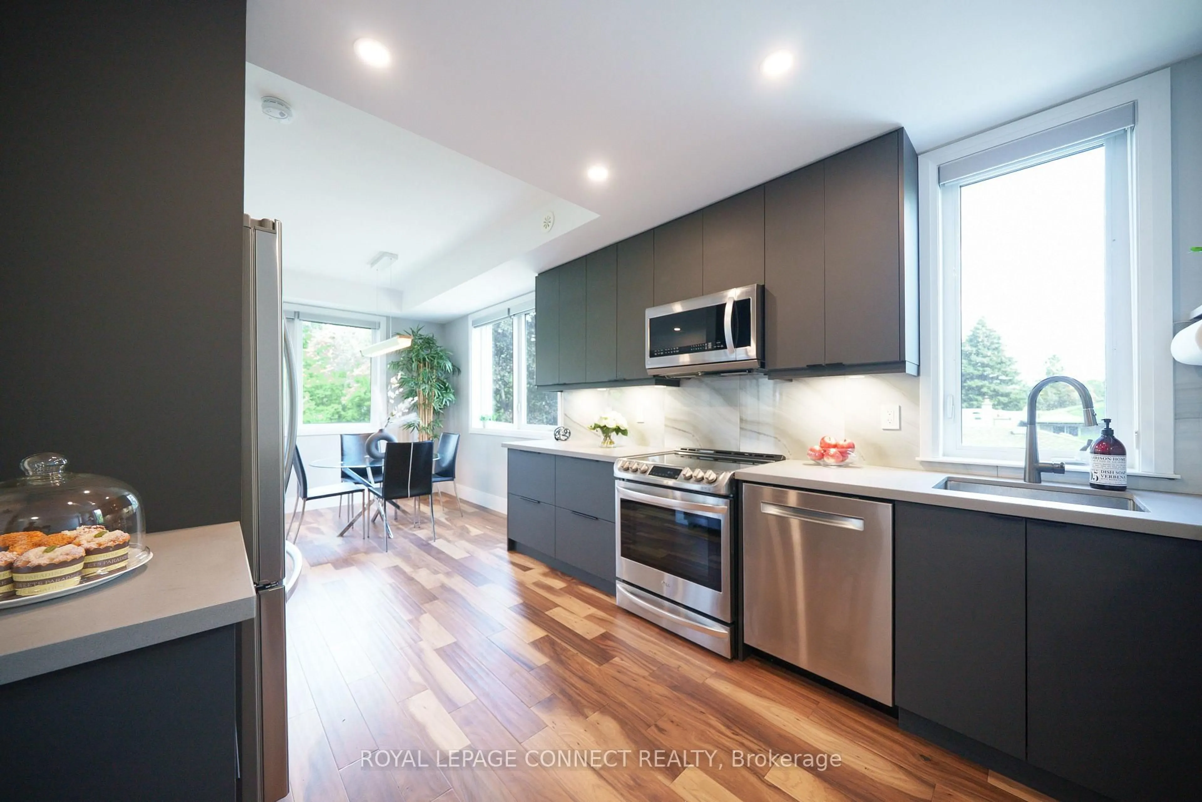 Contemporary kitchen, unknown for 780 Sheppard Ave #TH03, Toronto Ontario M2K 0E8