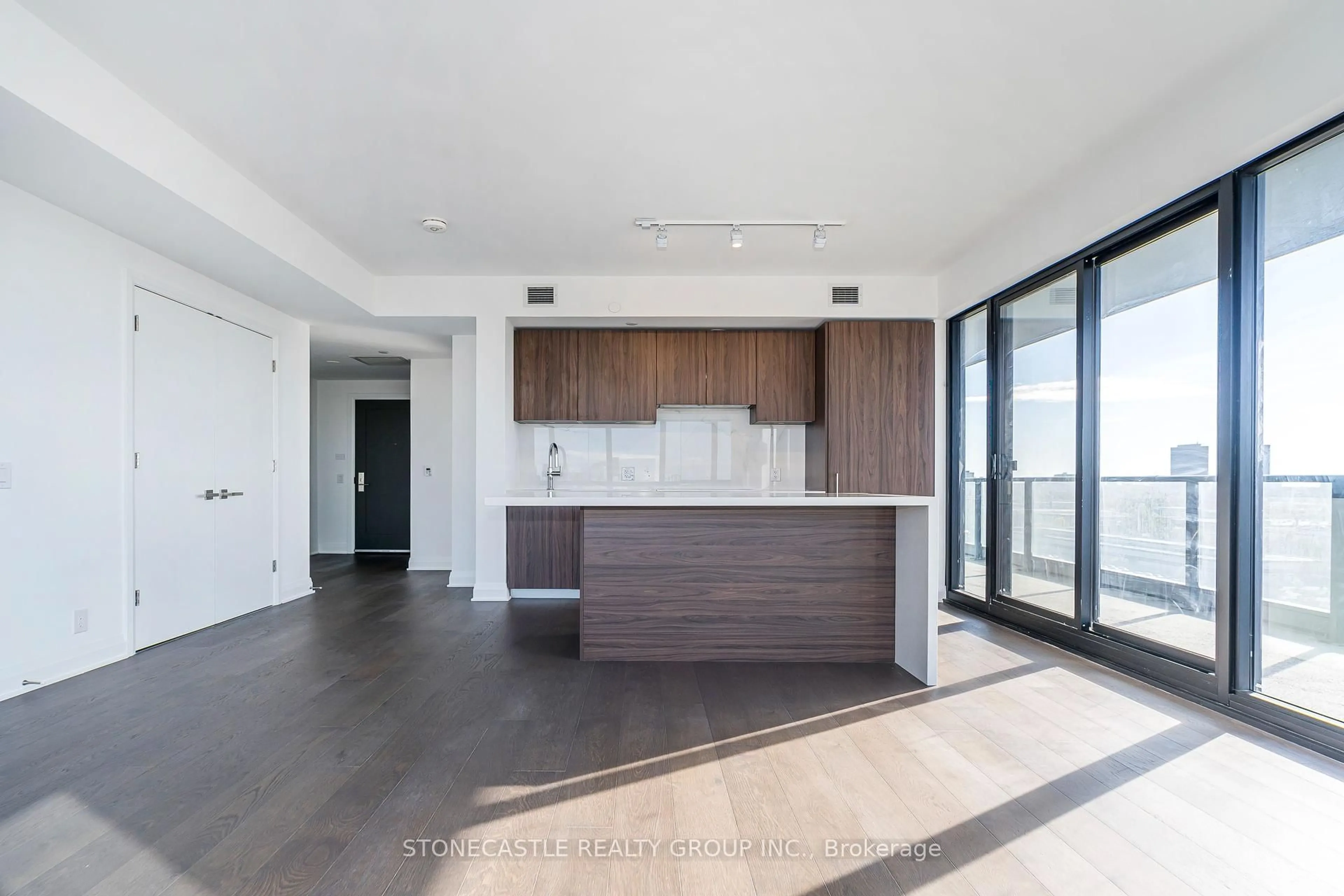 Open concept kitchen, unknown for 33 Frederick Todd Way #1001, Toronto Ontario M4G 0C9