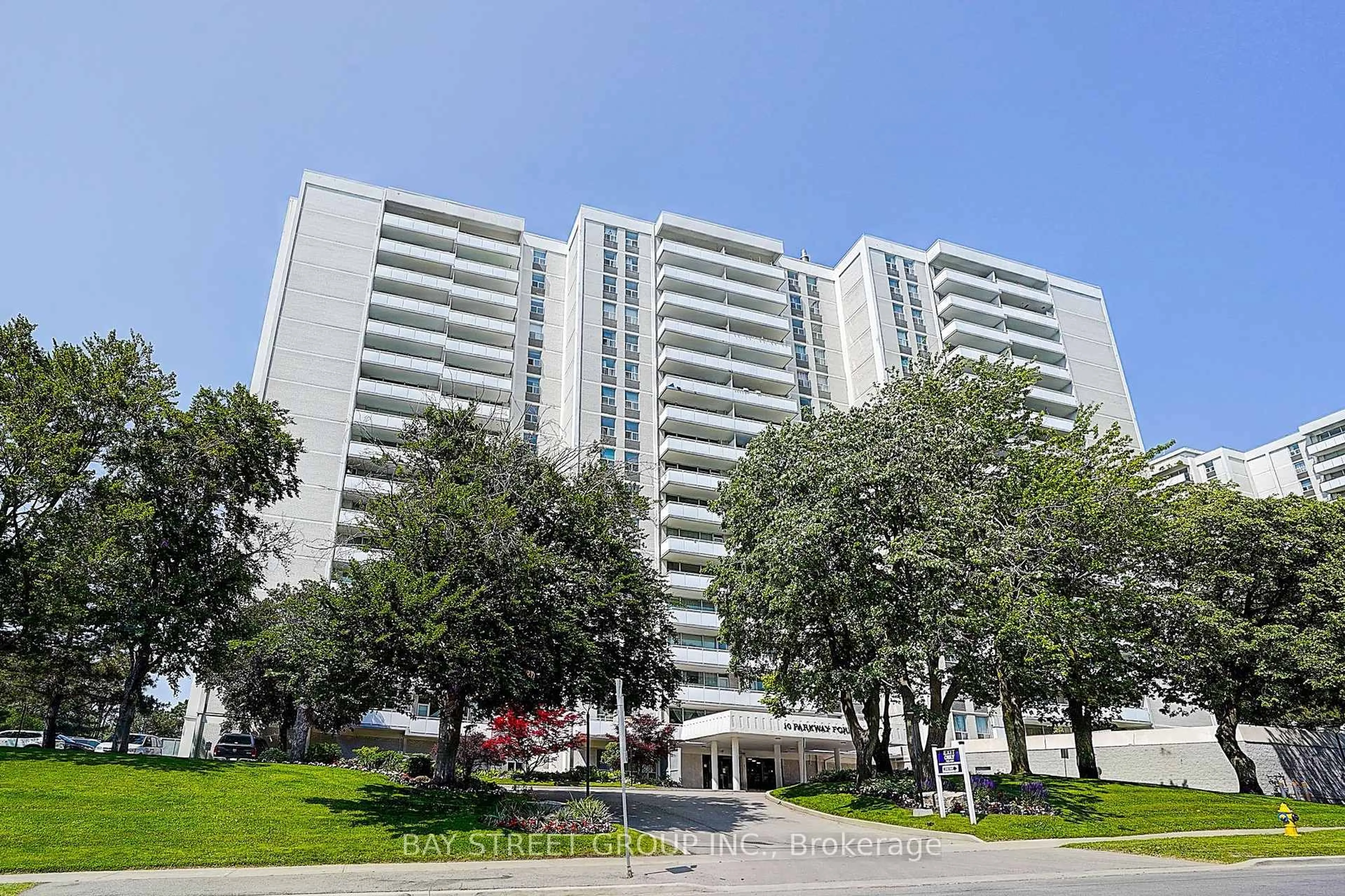 Unknown for 10 Parkway Forest Dr #812, Toronto Ontario M2J 1L3