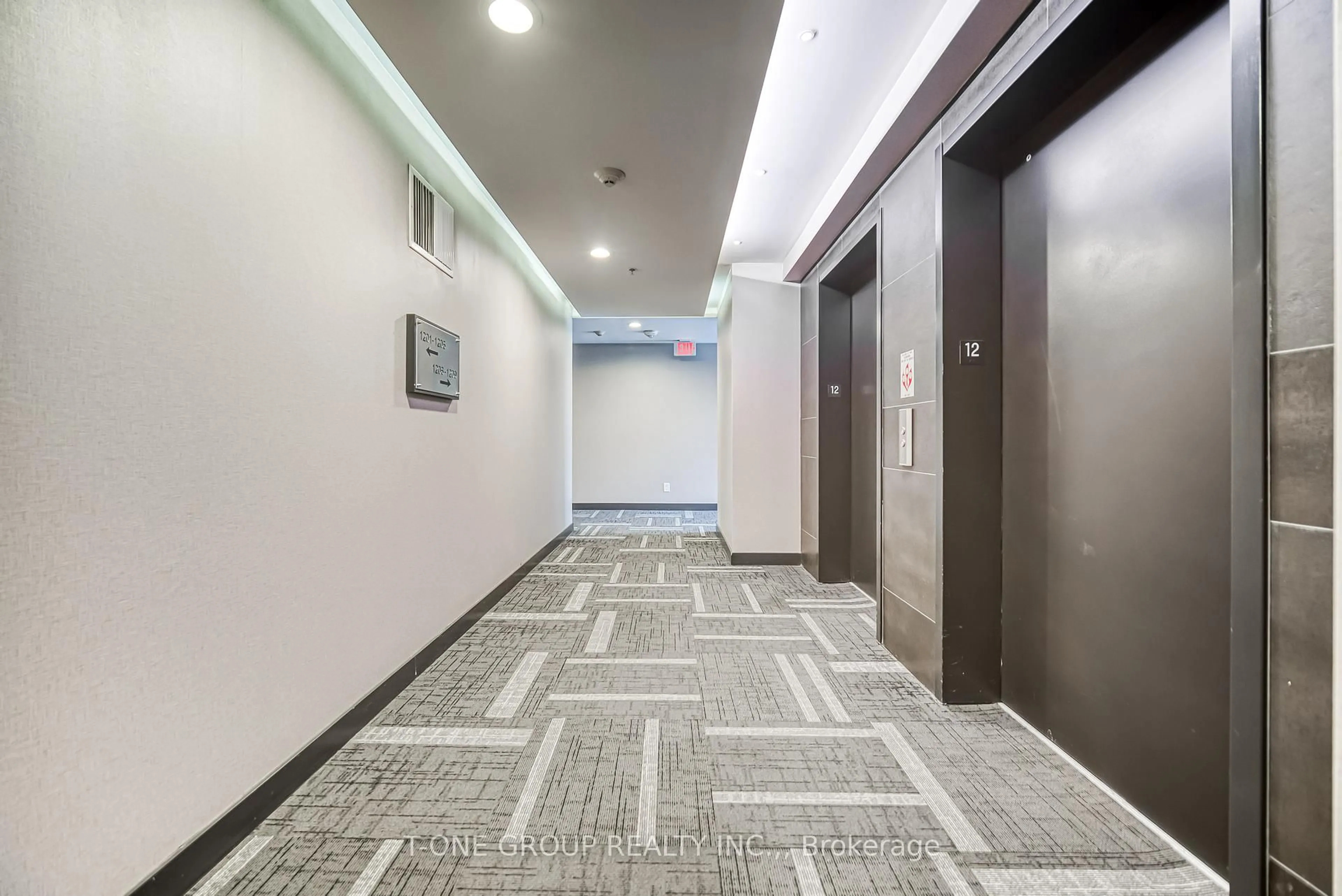 Indoor foyer for 39 Sherbourne St ##1201, Toronto Ontario M5A 0L8