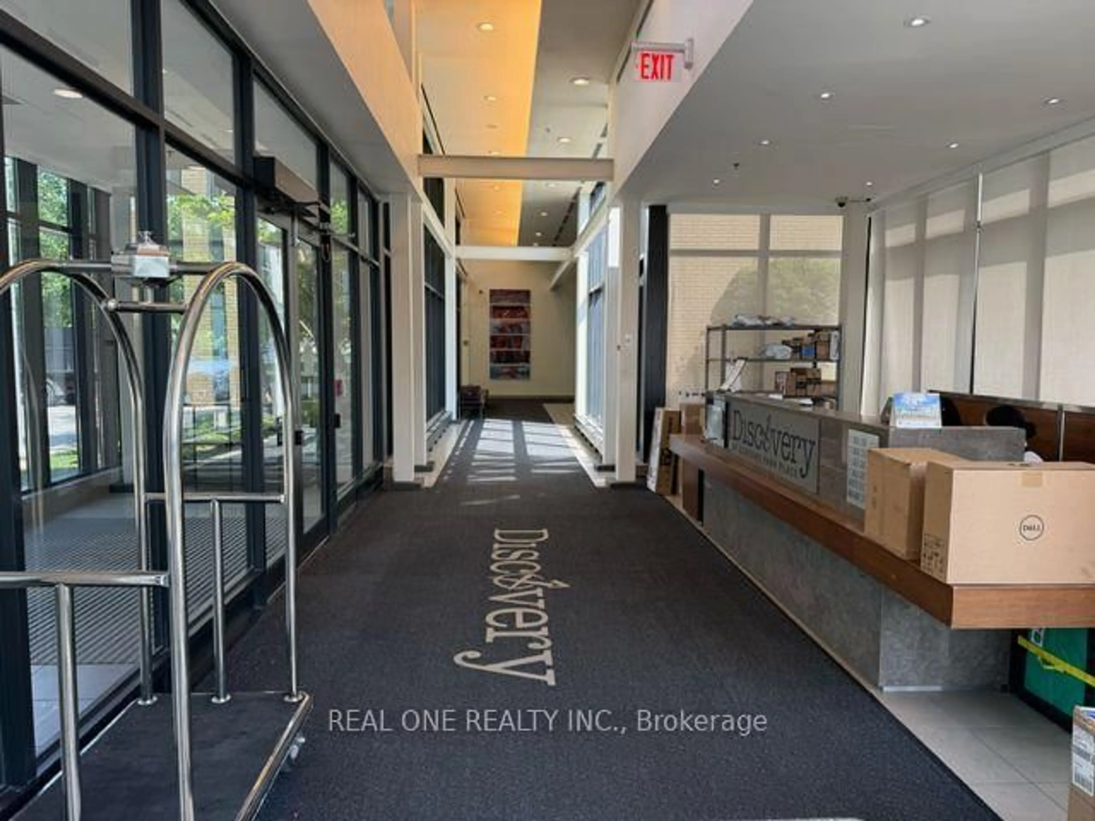 Indoor foyer for 33 Singer Crt #1203, Toronto Ontario M2K 0B4