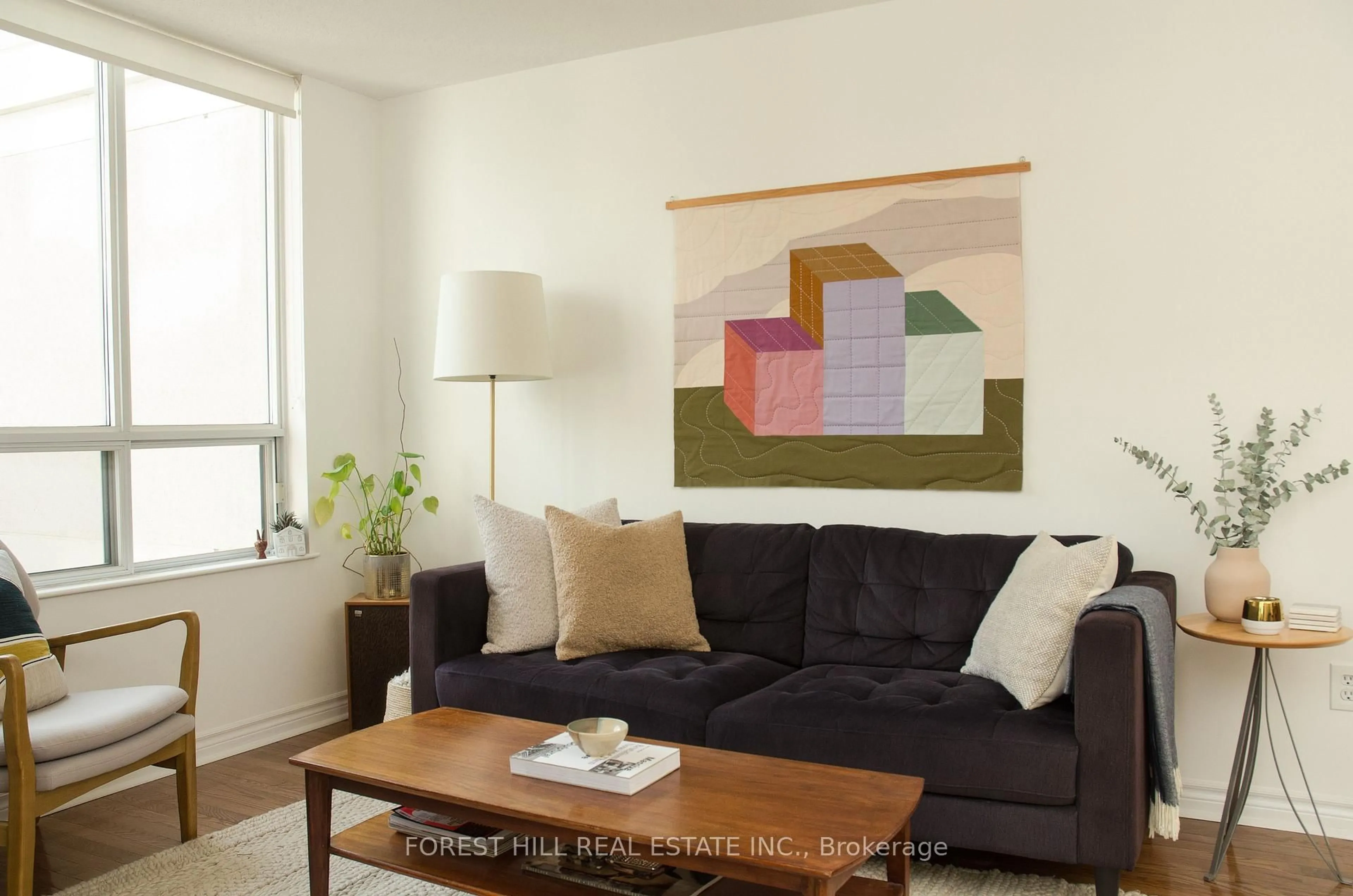 Living room with furniture, unknown for 225 Merton St #602, Toronto Ontario M4S 3H1