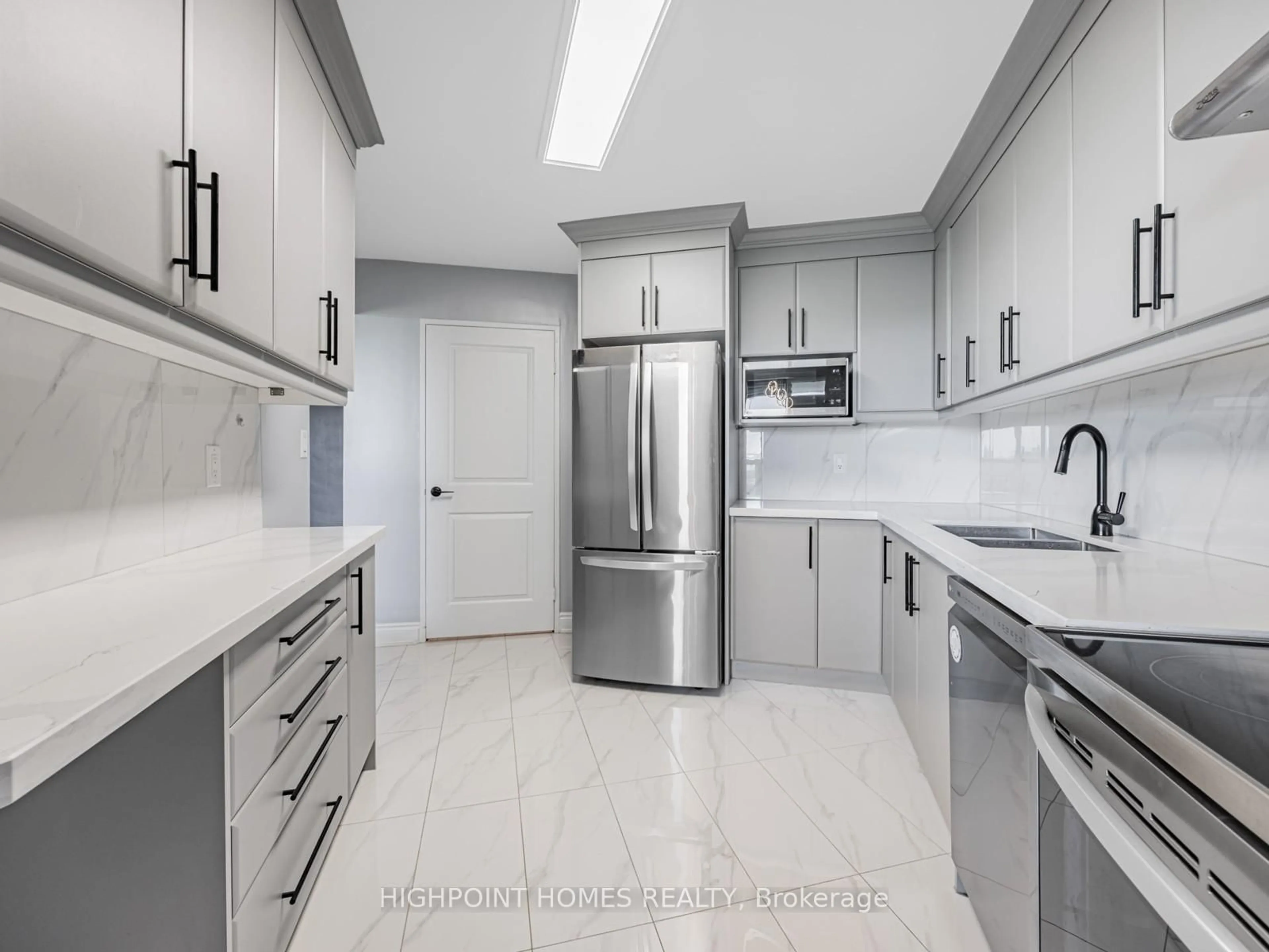 Contemporary kitchen, ceramic/tile floor for 10 Edgecliff Gfwy #919, Toronto Ontario M3C 3A3