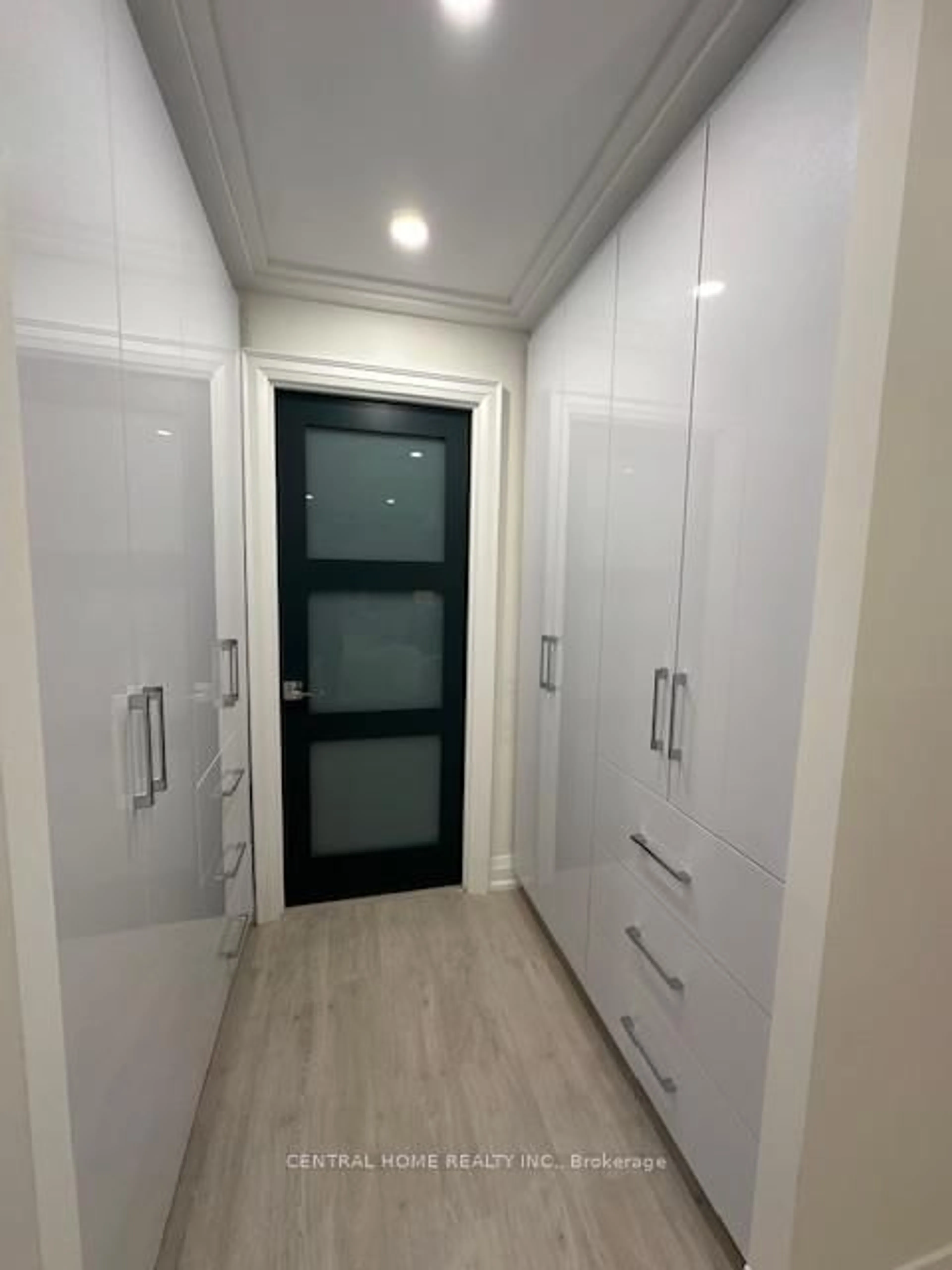 Unknown for 55 Skymark Dr #605, Toronto Ontario M2H 3N4