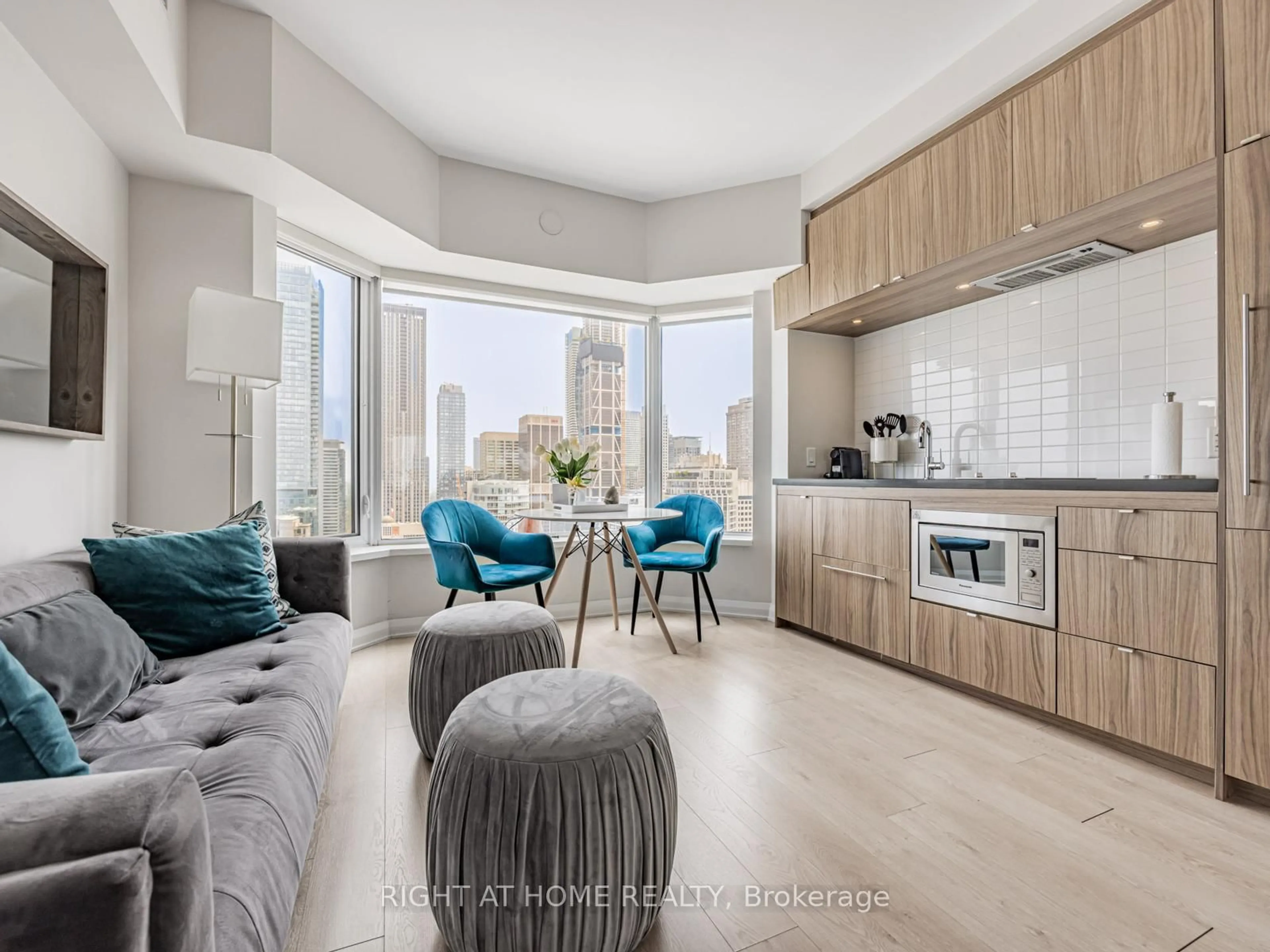 Living room with furniture, unknown for 155 Yorkville Ave #3105, Toronto Ontario M5R 1C4