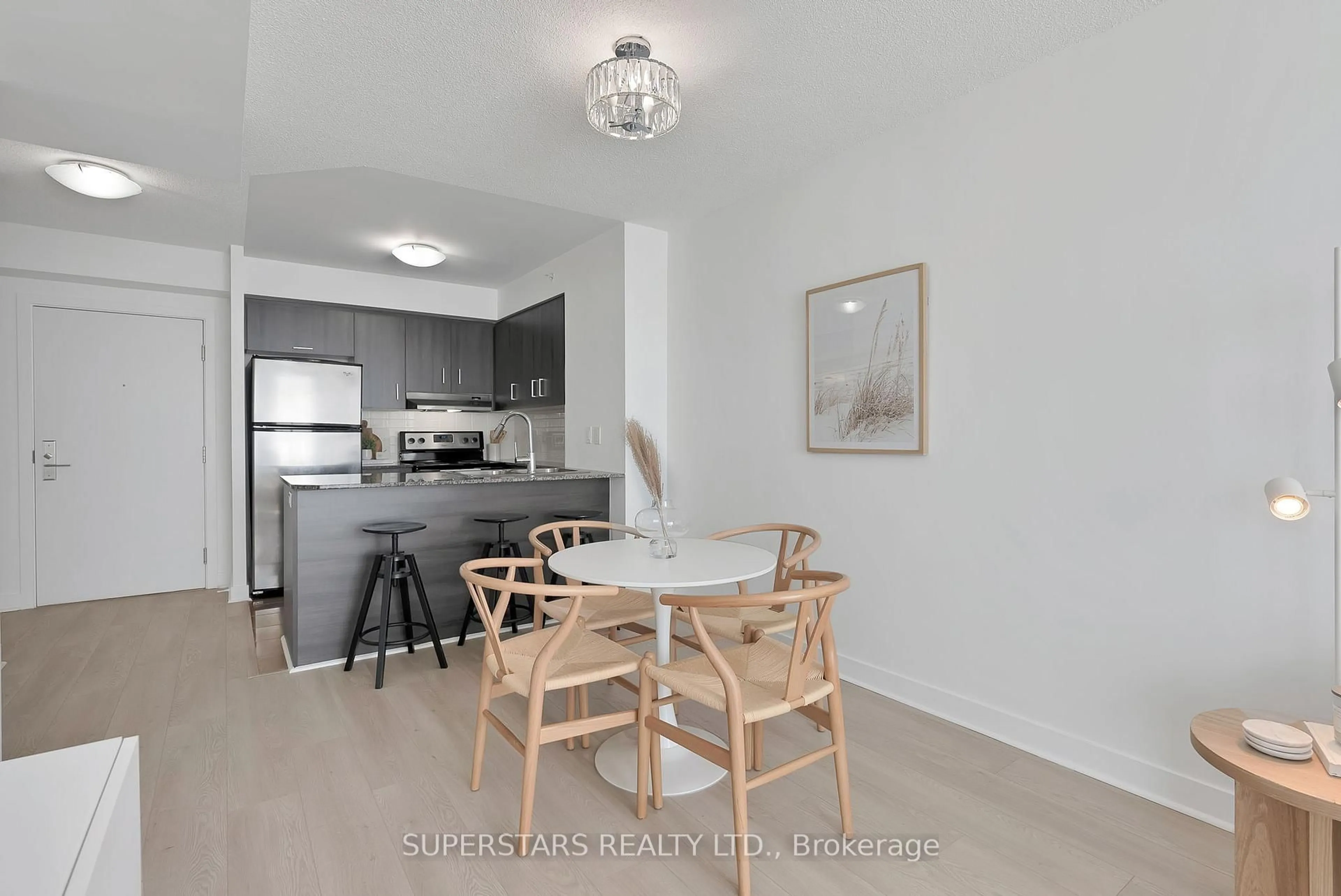 Open concept kitchen, unknown for 5740 Yonge St #903, Toronto Ontario M2M 0B1
