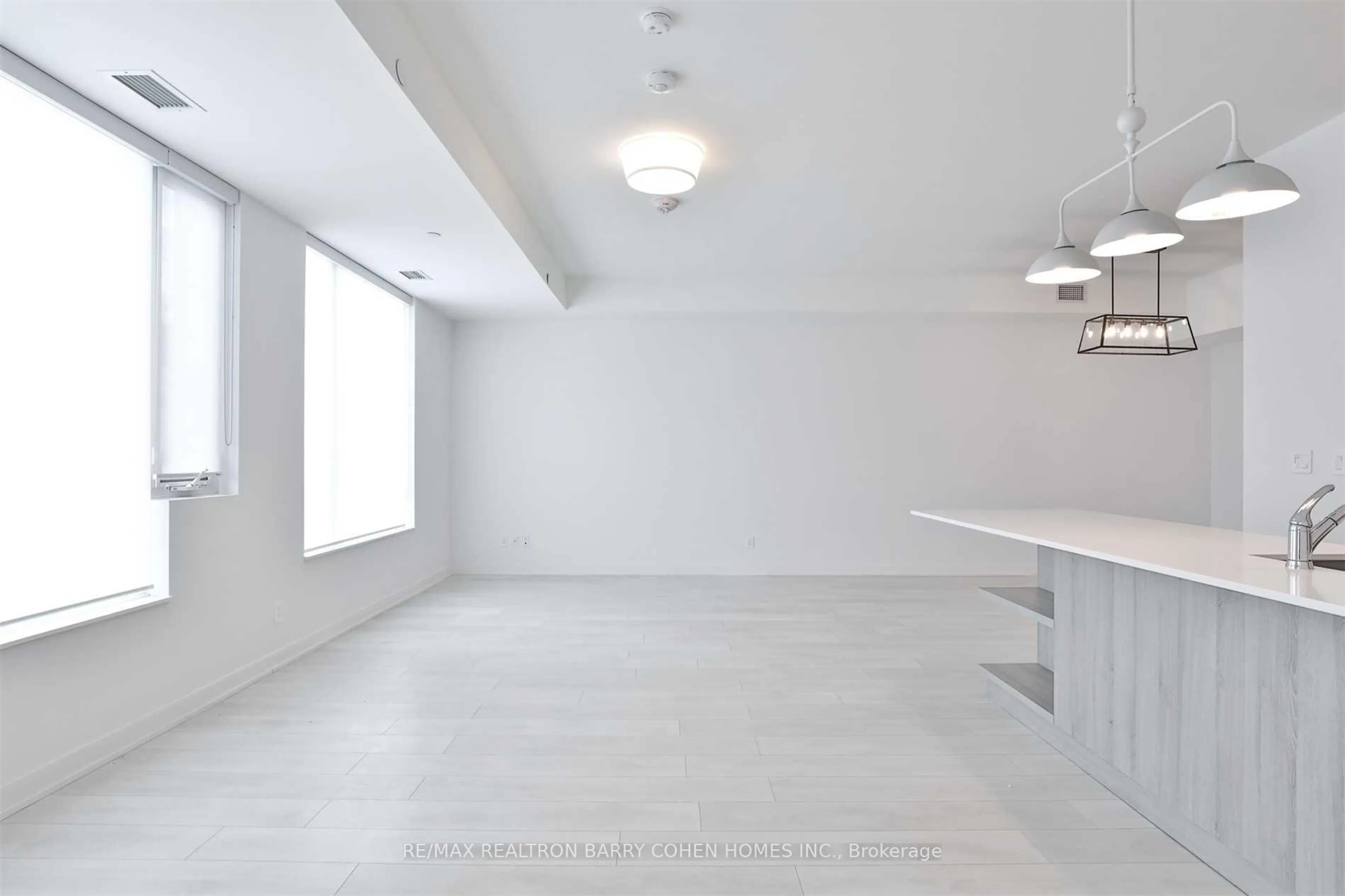 A pic of a room for 223 St Clair Ave #Th103, Toronto Ontario M4V 1R3