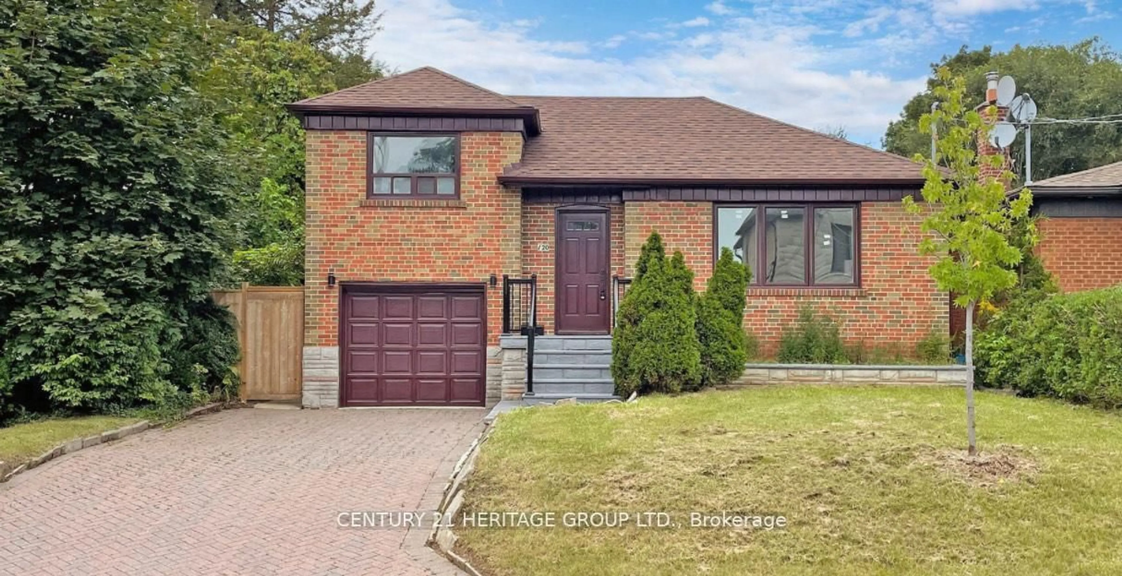Home with brick exterior material, street for 120 Harlandale Ave, Toronto Ontario M2N 7P3