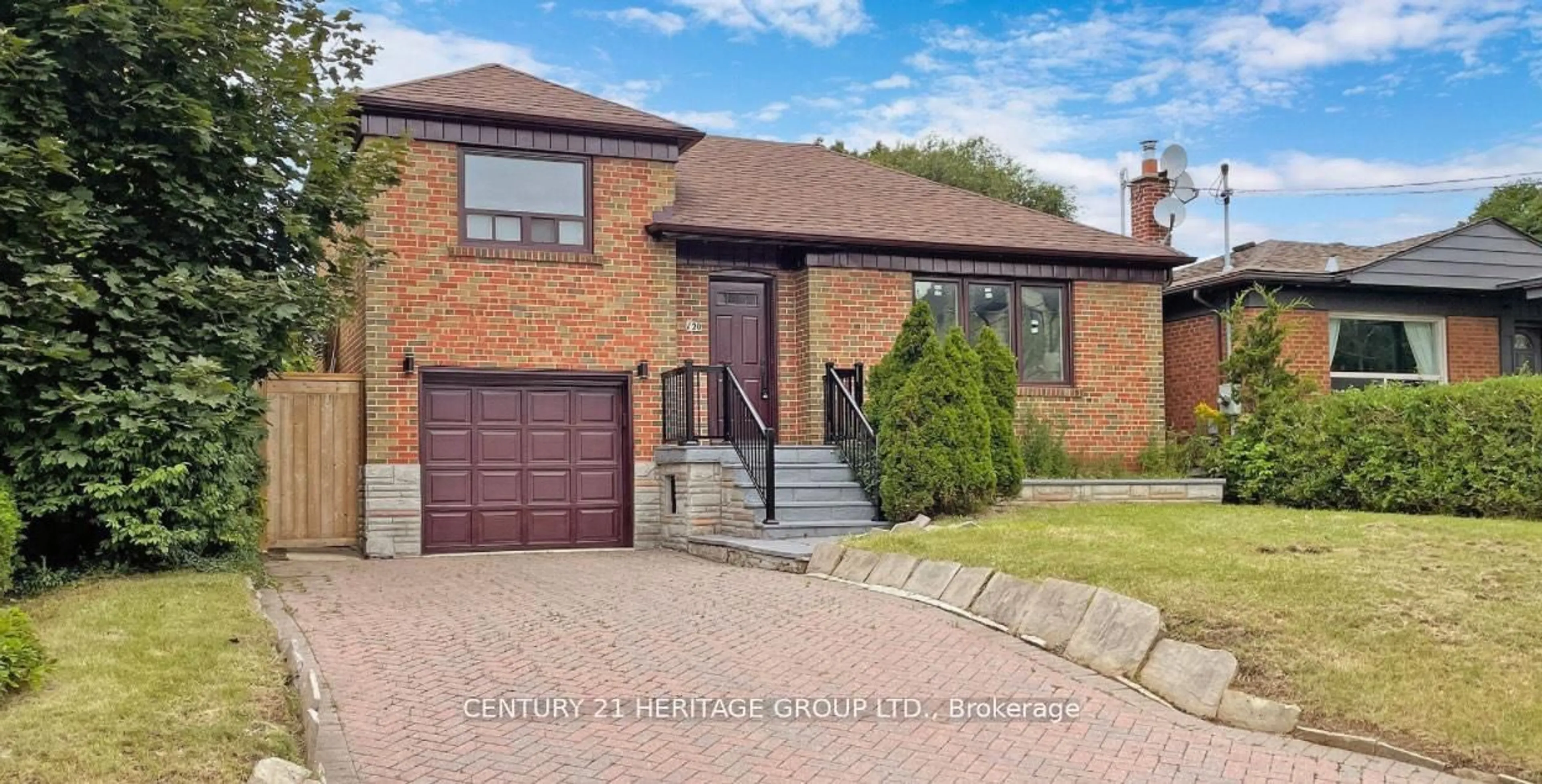 Home with brick exterior material, street for 120 Harlandale Ave, Toronto Ontario M2N 7P3