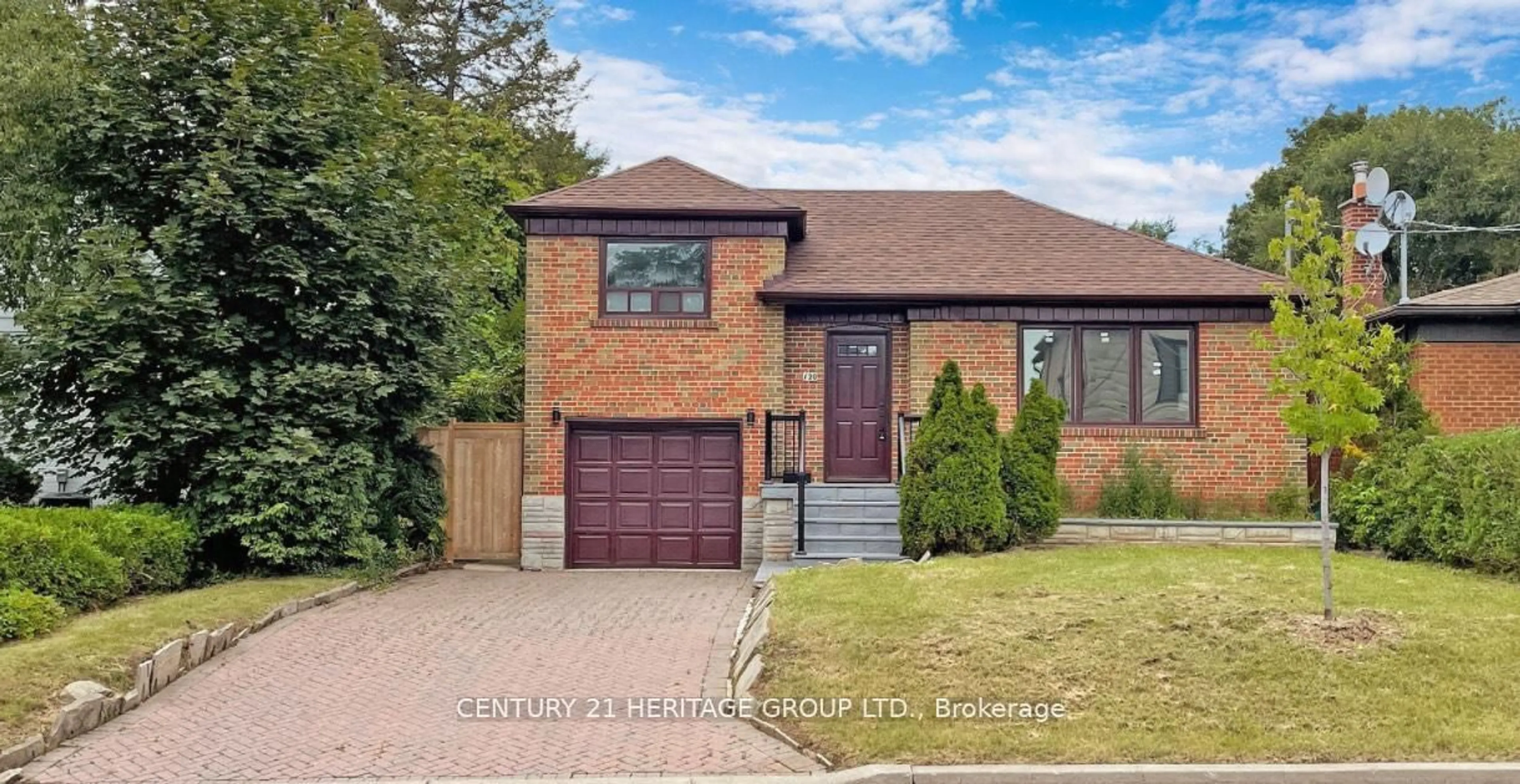 Home with brick exterior material, street for 120 Harlandale Ave, Toronto Ontario M2N 7P3