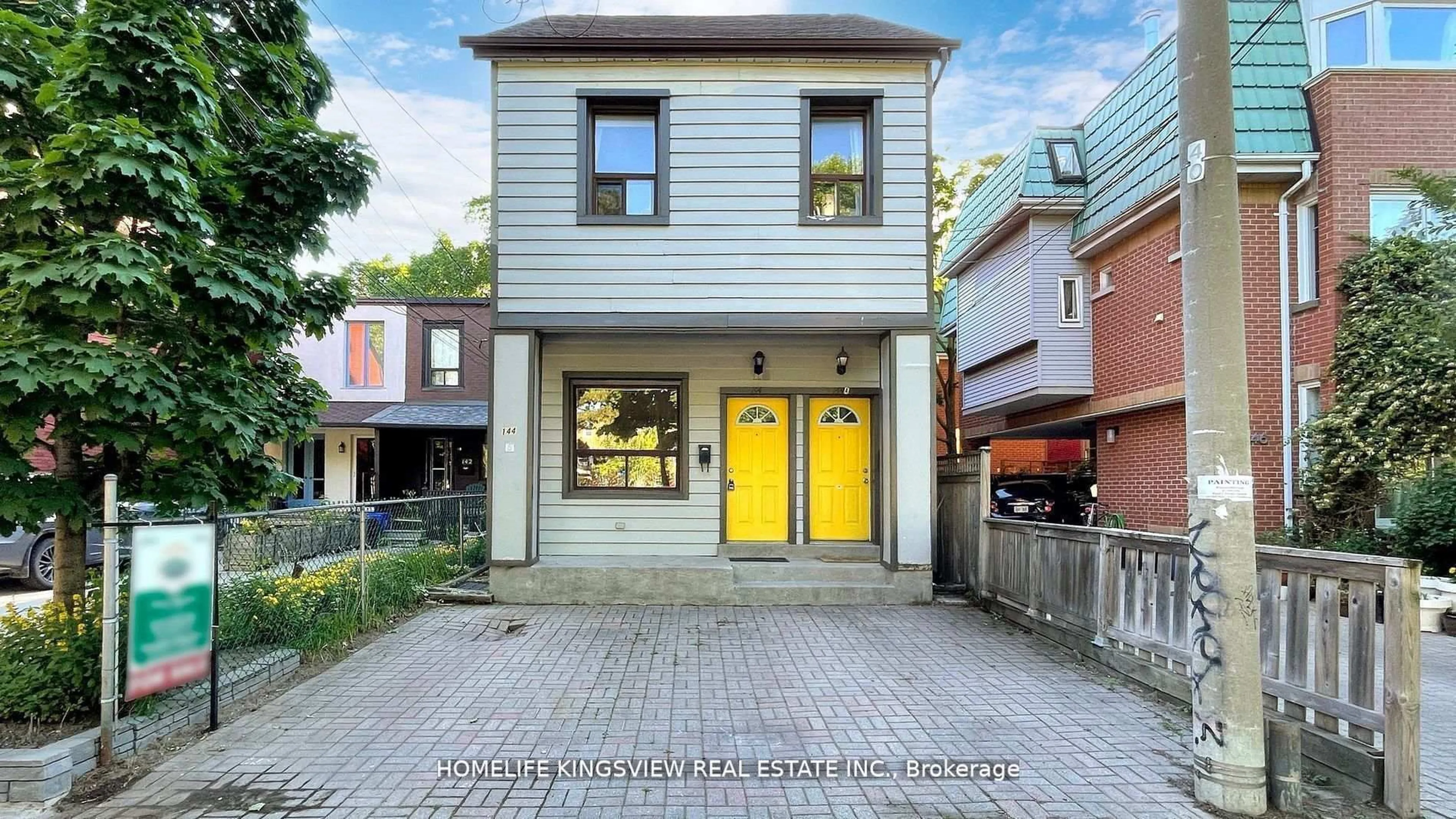 Home with brick exterior material, street for 144 Clinton St, Toronto Ontario M6G 2Y3