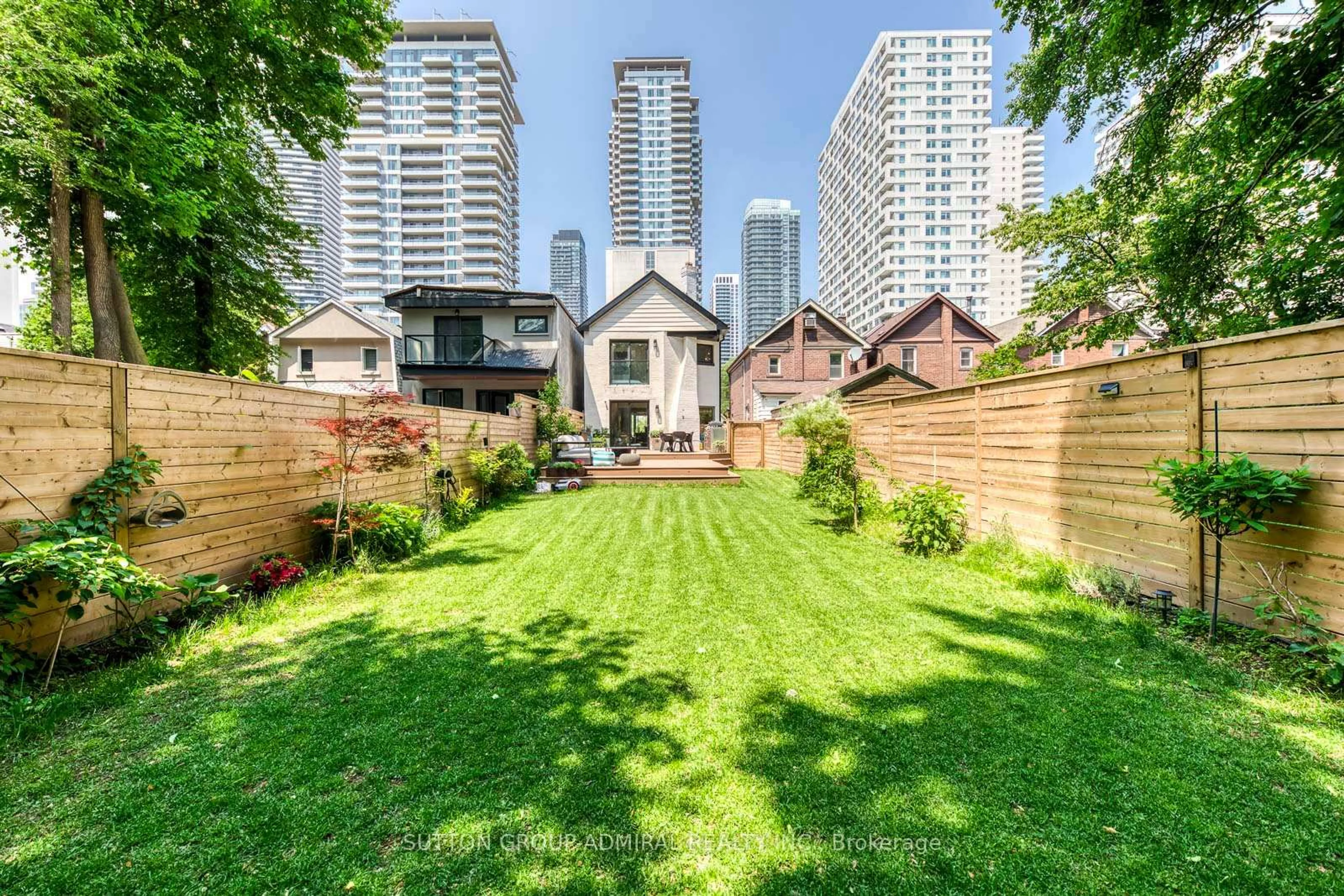 Patio, unknown for 93 Soudan Ave, Toronto Ontario M4S 1V5