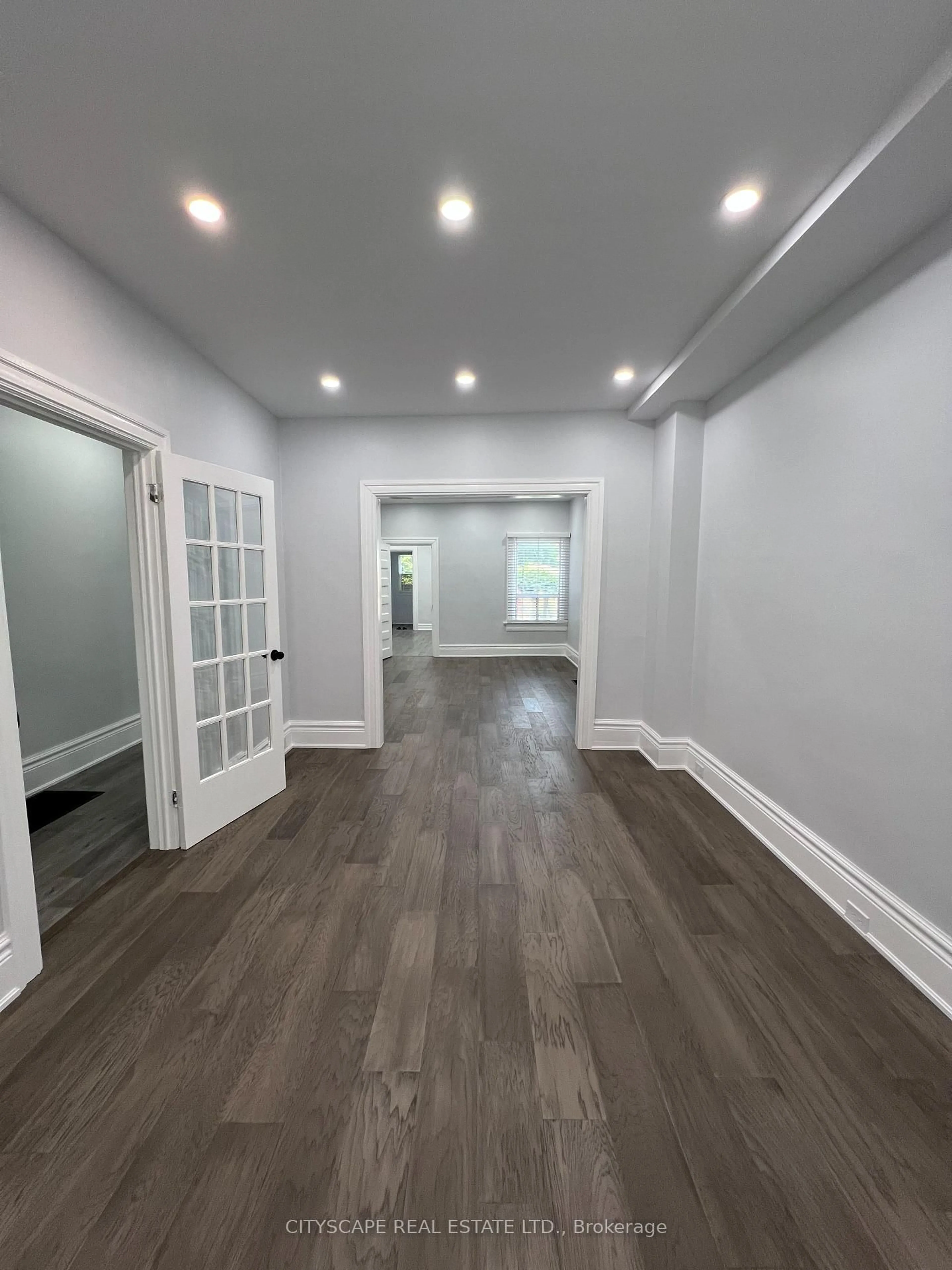 A pic of a room for 476 Lansdowne Ave, Toronto Ontario M6H 3Y3