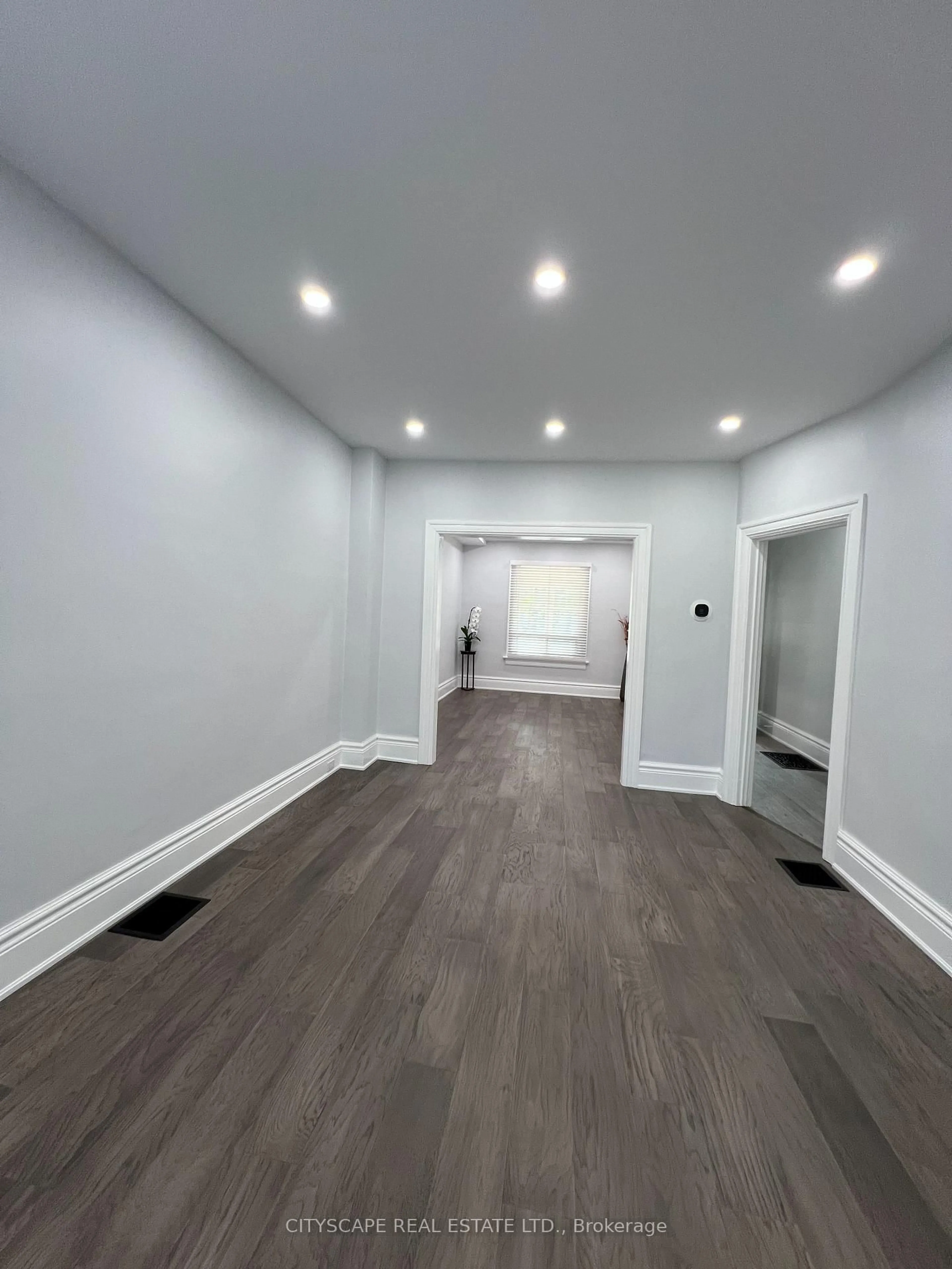 A pic of a room for 476 Lansdowne Ave, Toronto Ontario M6H 3Y3