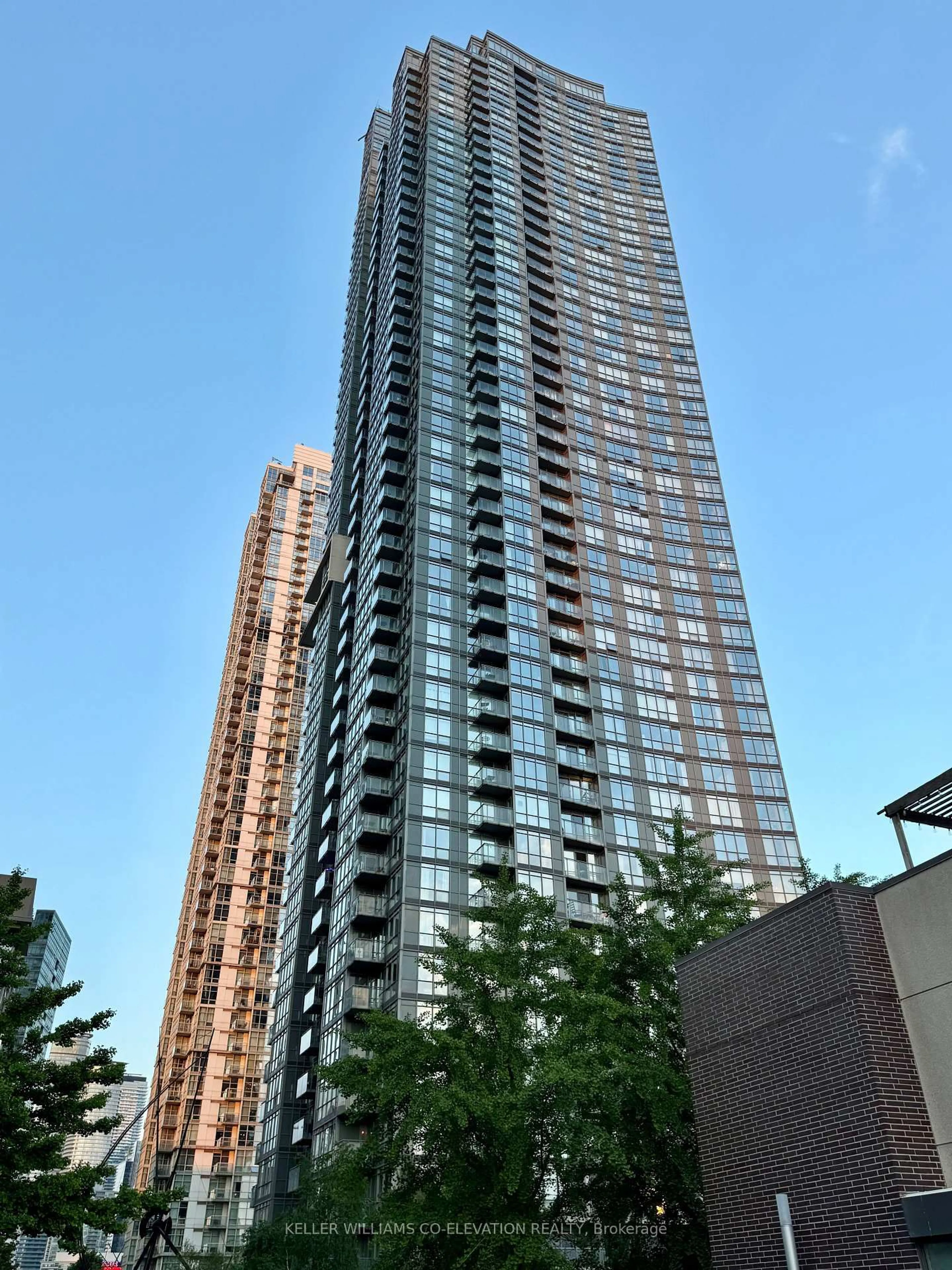 Unknown for 11 Brunel Crt #4305, Toronto Ontario M5V 3Y3