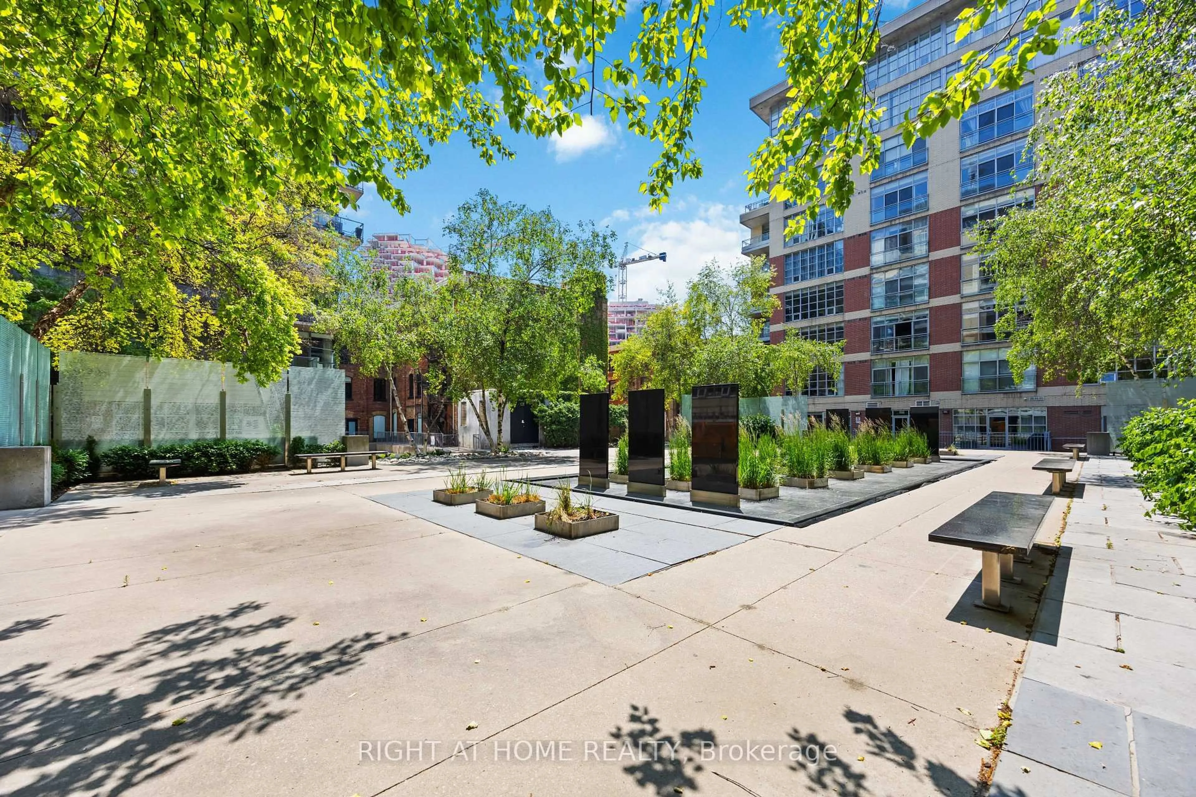 Patio, street for 23 Brant S St #209, Toronto Ontario M5V 2L5