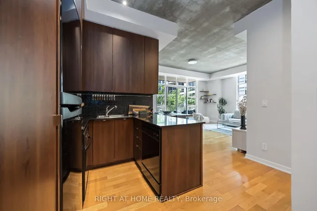 Additional image 8 of 23 Brant S St Unit 209