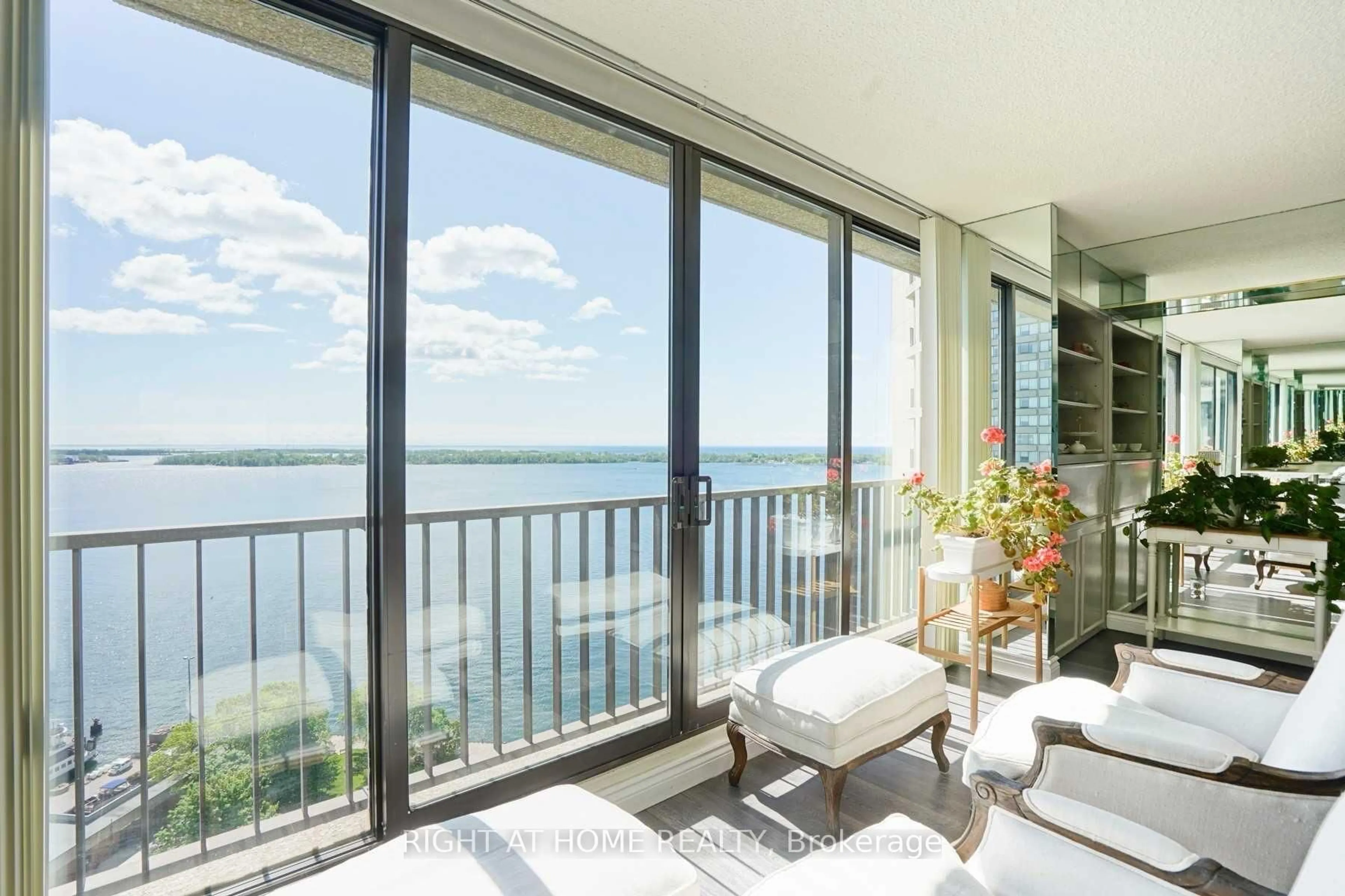 Balcony in the apartment, water/lake/river/ocean view for 33 Harbour Sq #2212, Toronto Ontario M5J 2G2