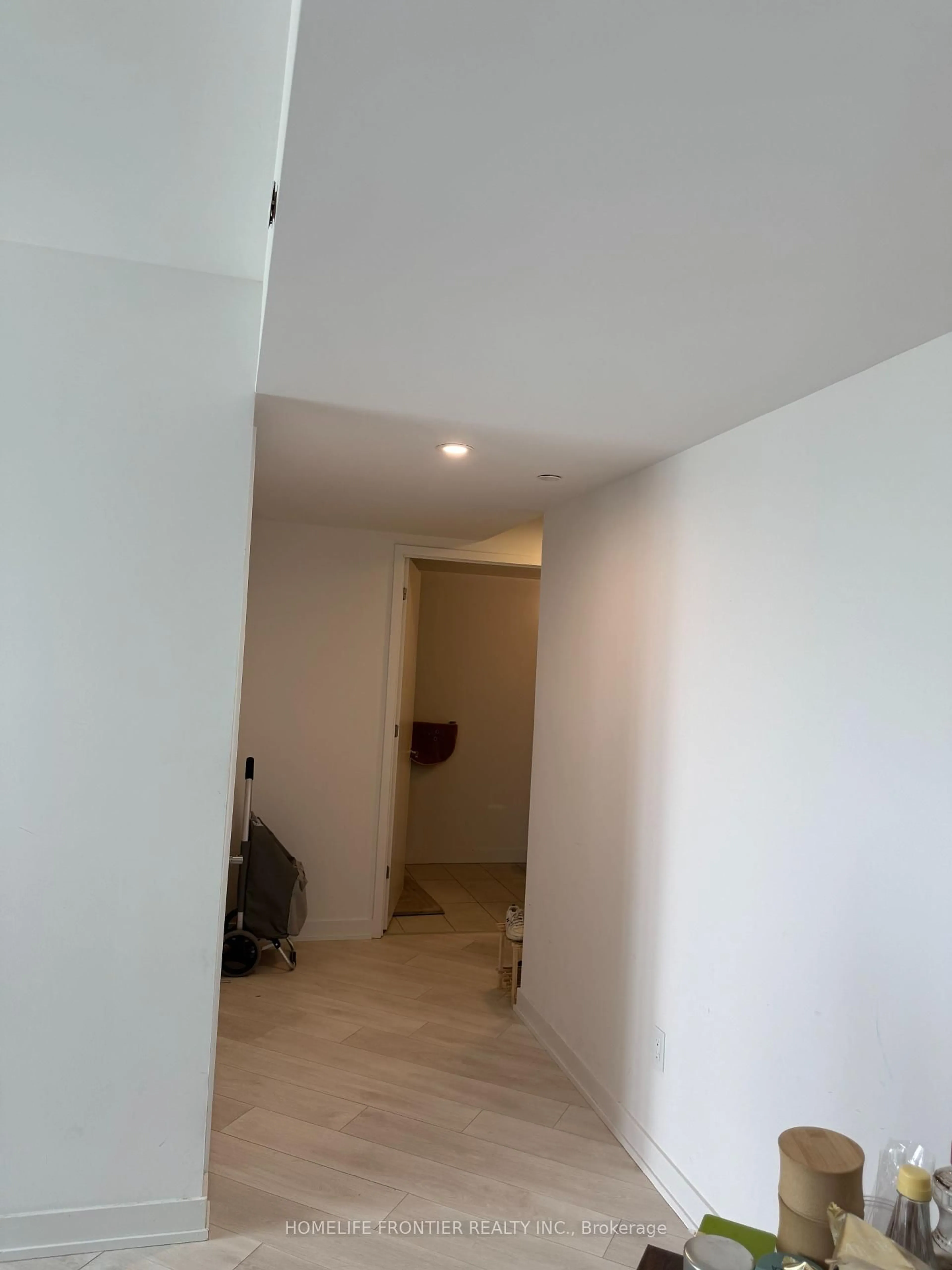 A pic of a room for 8 Tippett Rd #1205, Toronto Ontario M3H 0E7
