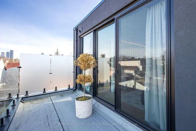 Additional property image - 102 Ulster St