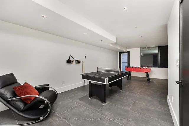 Additional property image - 102 Ulster St