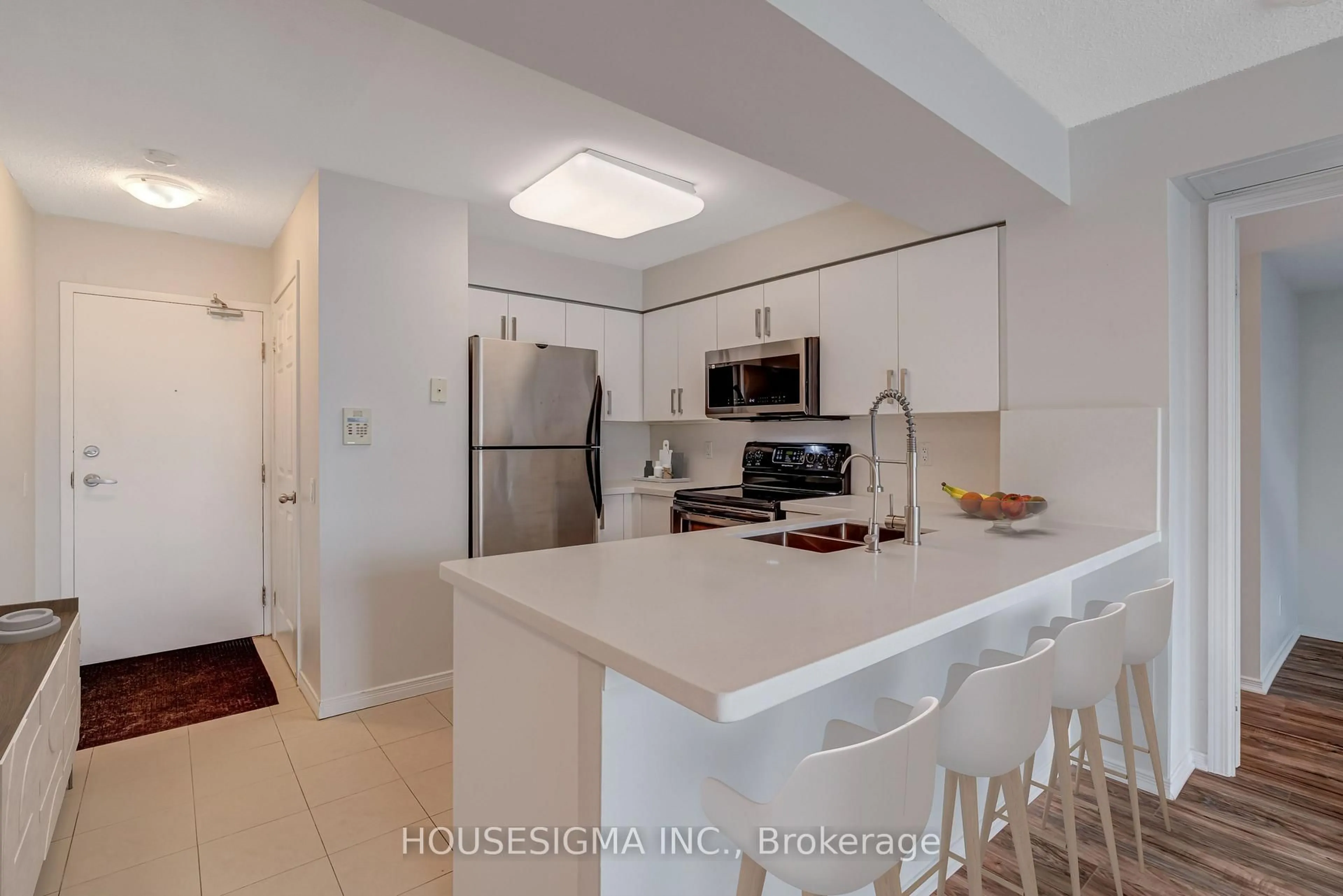 Unknown for 28 Harrison Garden Blvd #901, Toronto Ontario M2N 7B5