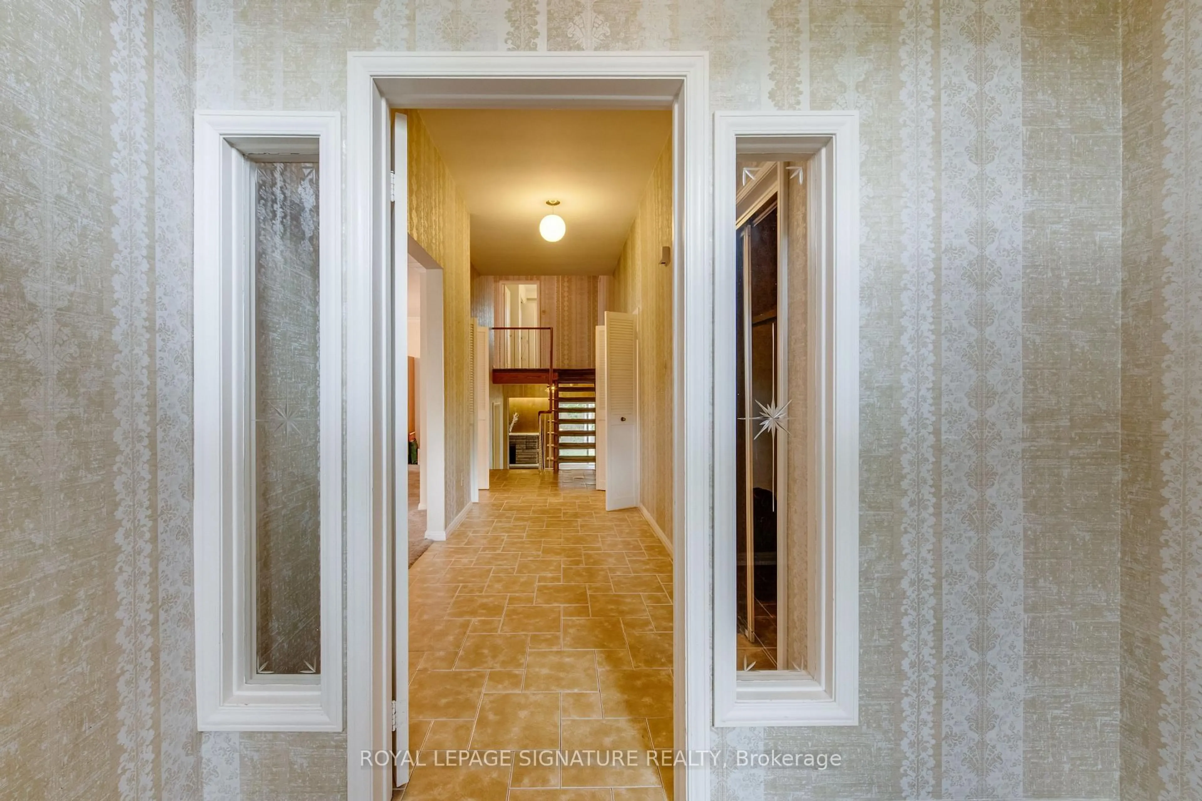 Unknown for 3 Rockland Dr, Toronto Ontario M2M 2Y8