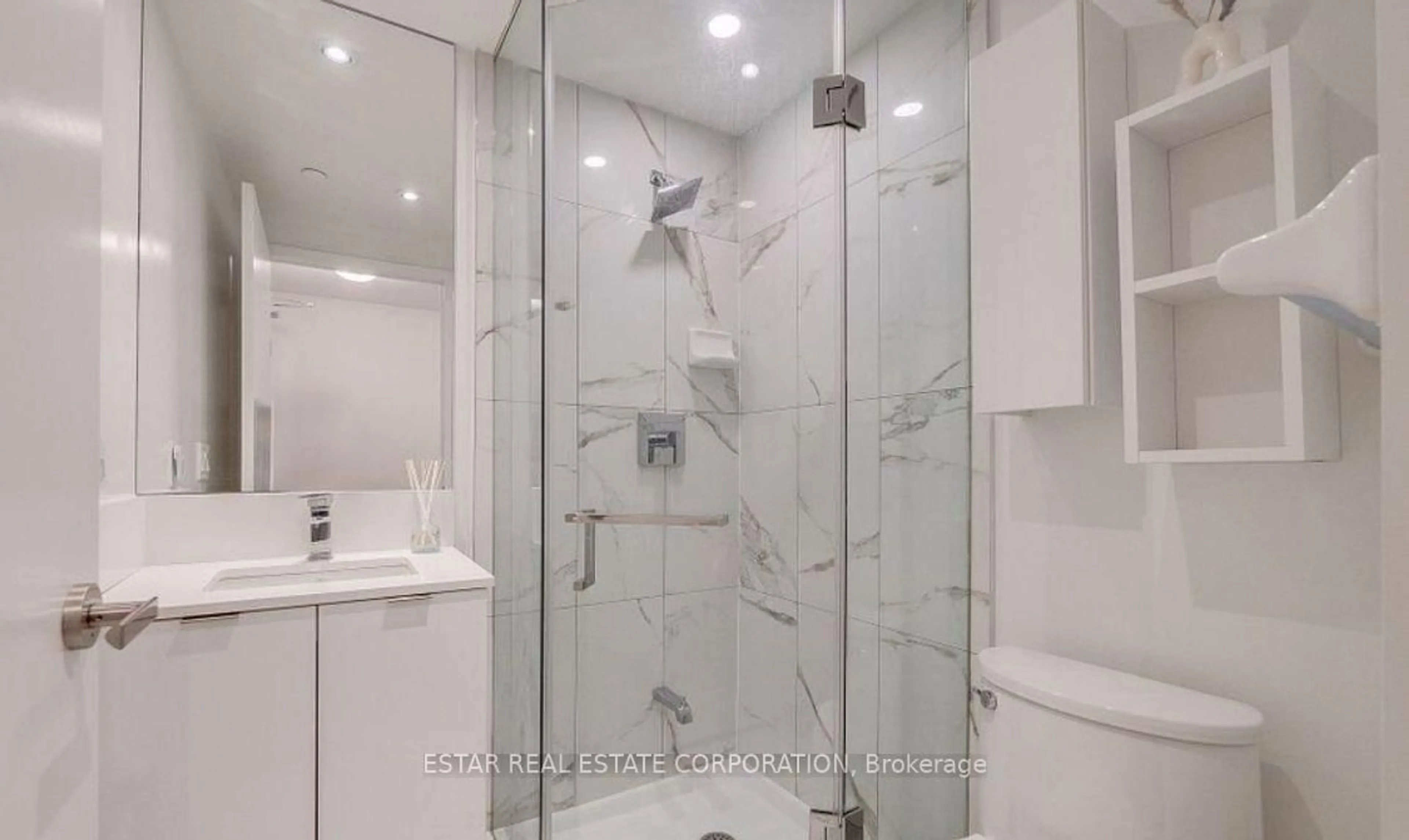 Contemporary bathroom, ceramic/tile floor for 195 Redpath Ave #2214, Toronto Ontario M4P 0E4