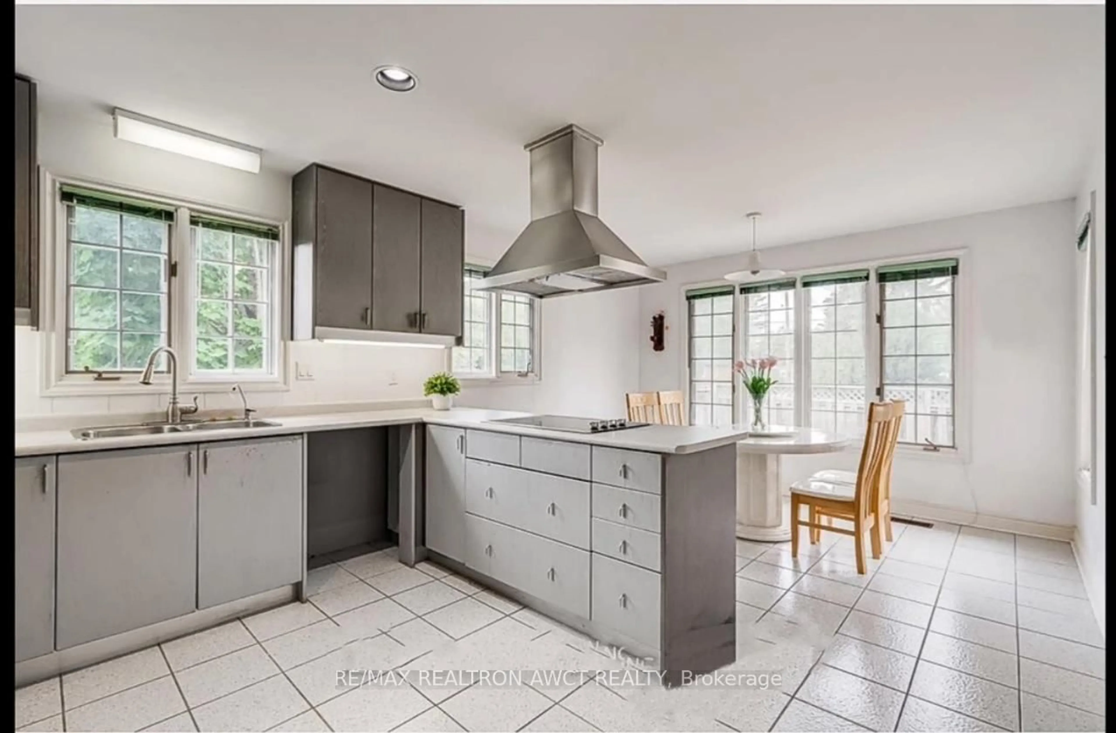 Contemporary kitchen, ceramic/tile floor for 325 Wilfred Ave, Toronto Ontario M2N 6H4