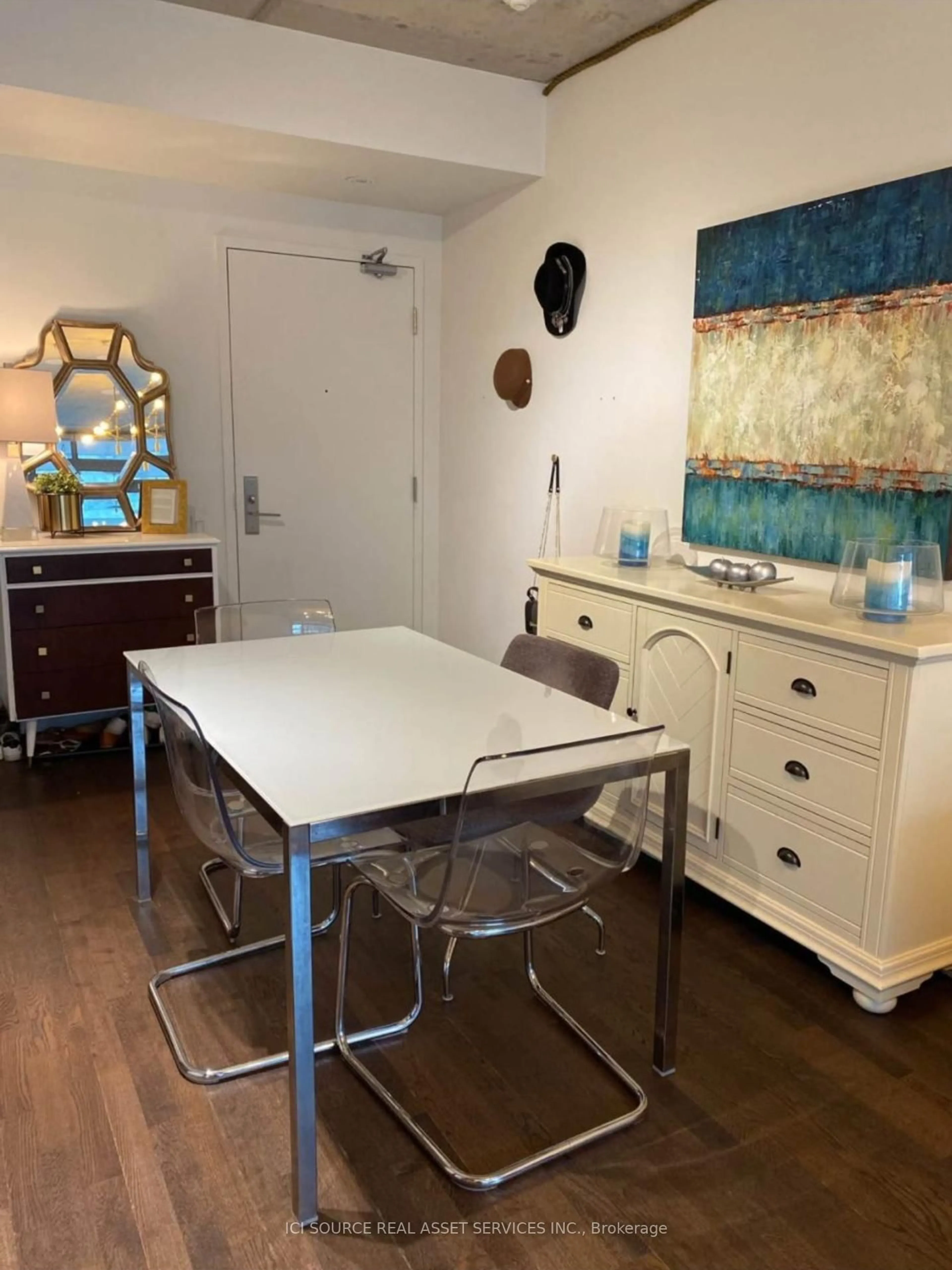 Dining room, wood/laminate floor for 650 King St #804, Toronto Ontario M5V 0H6