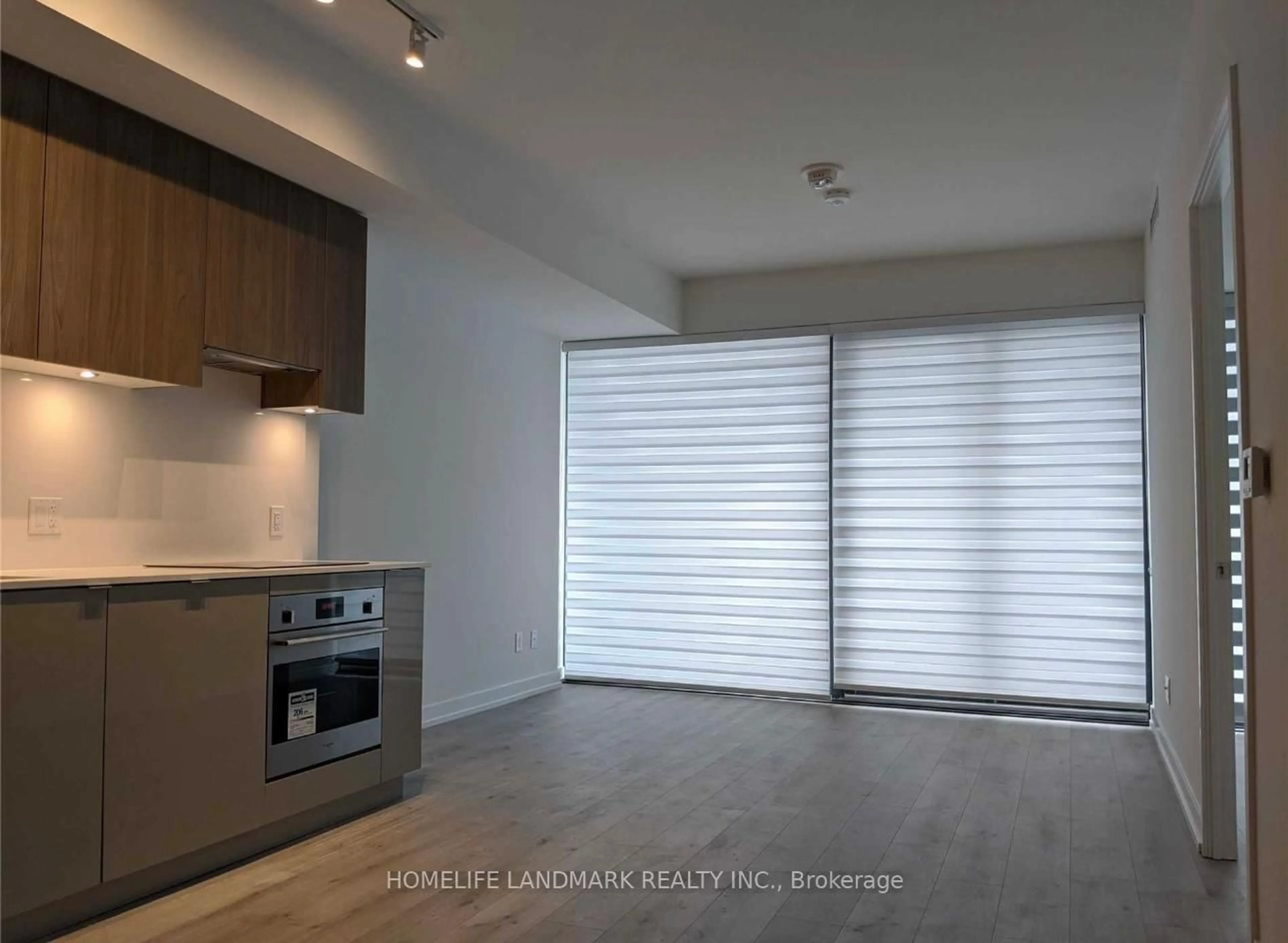 Unknown for 161 Roehampton Ave #3906, Toronto Ontario M4P 0C8