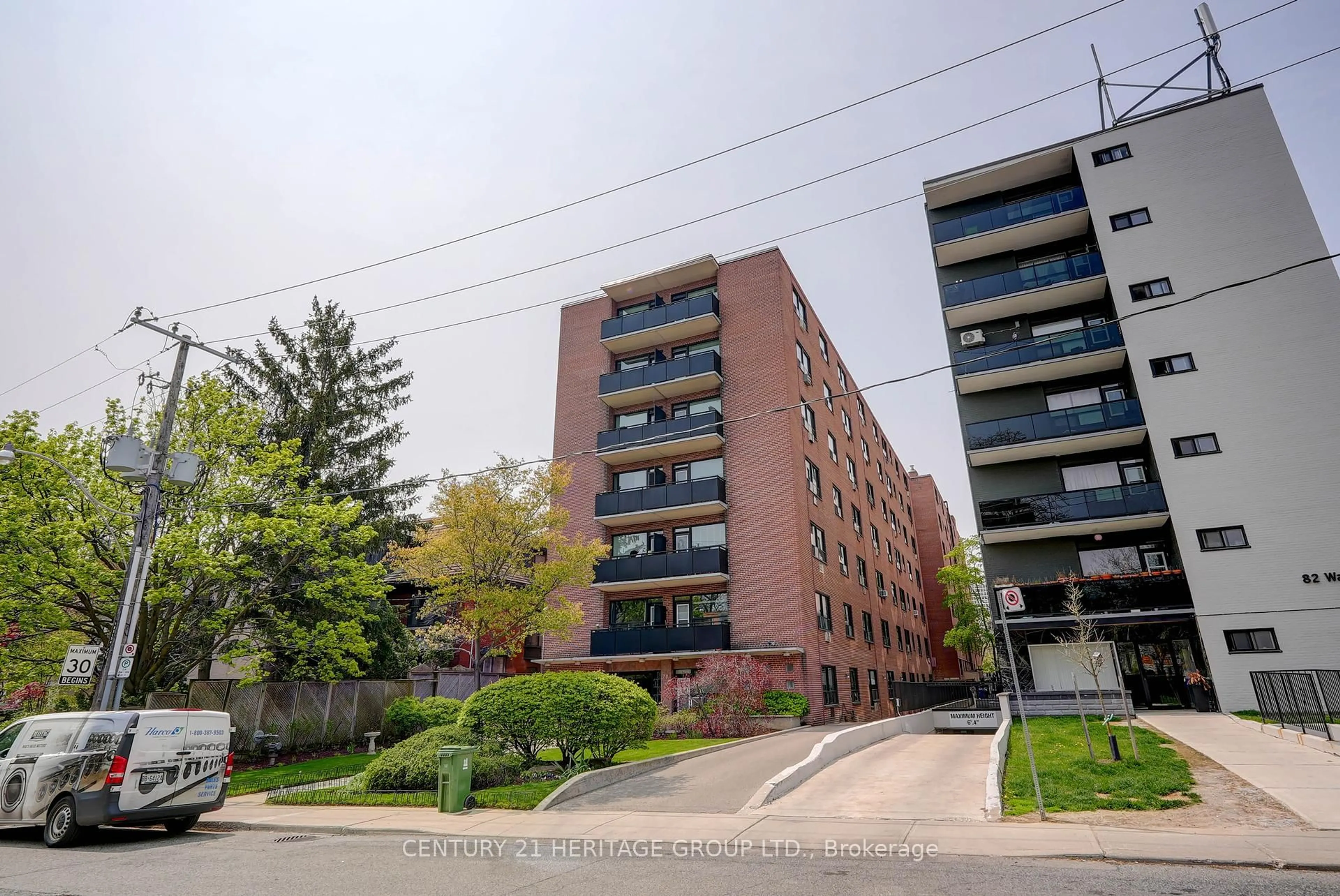 Patio, street for 78 Warren Rd #107, Toronto Ontario M4V 2R6